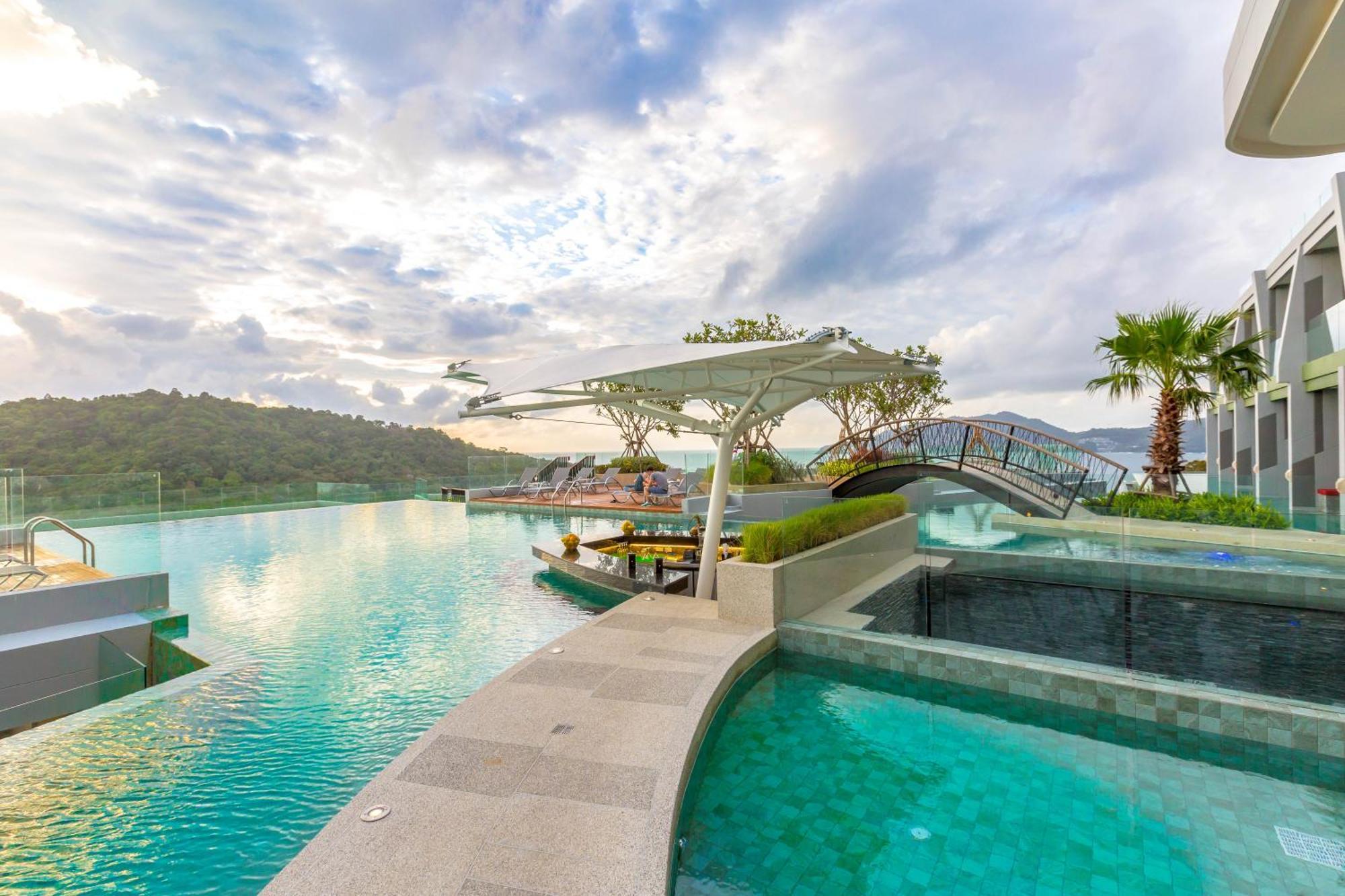 Crest & Pool - Sha Extra Patong