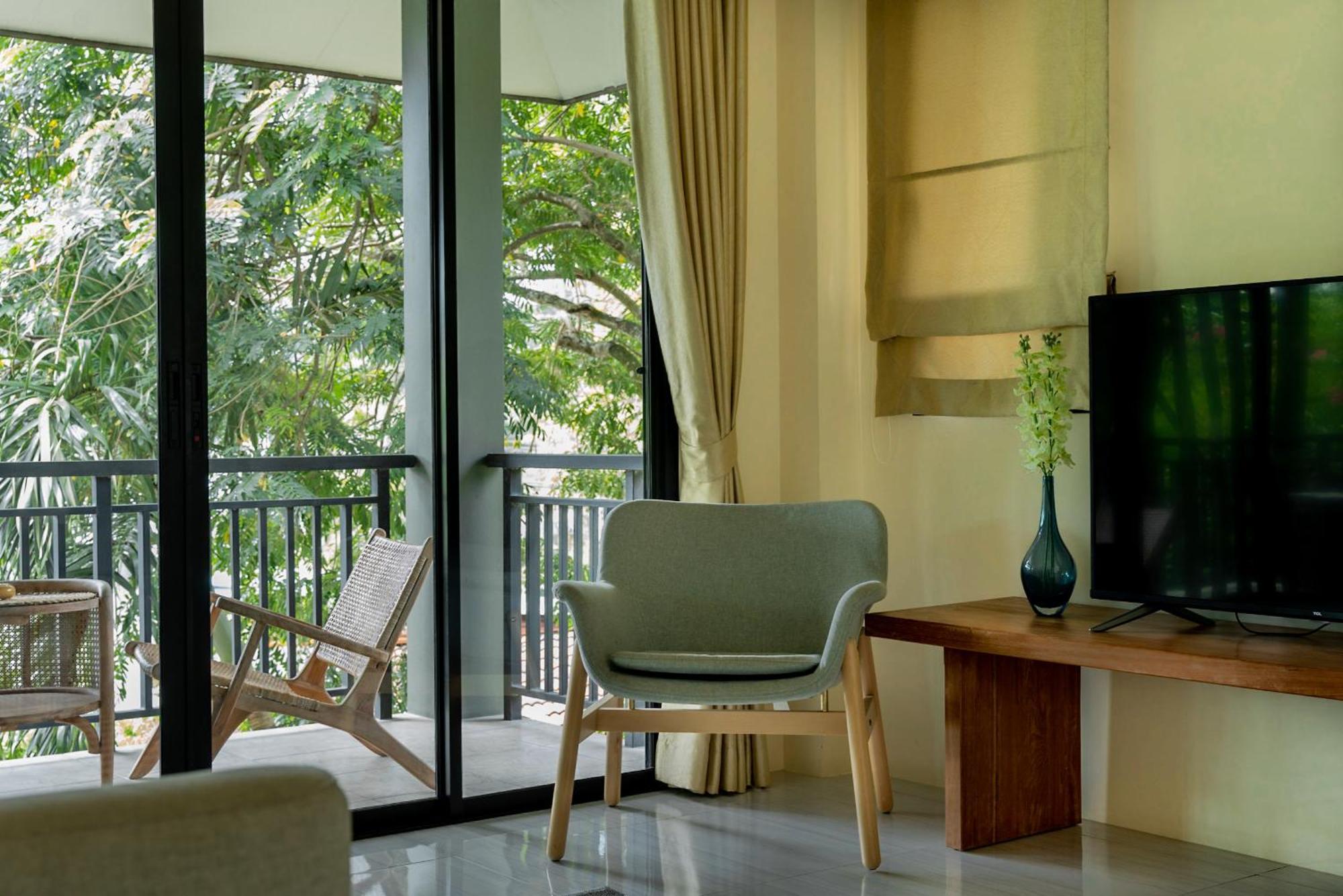 Resort The Cove Cape Panwa