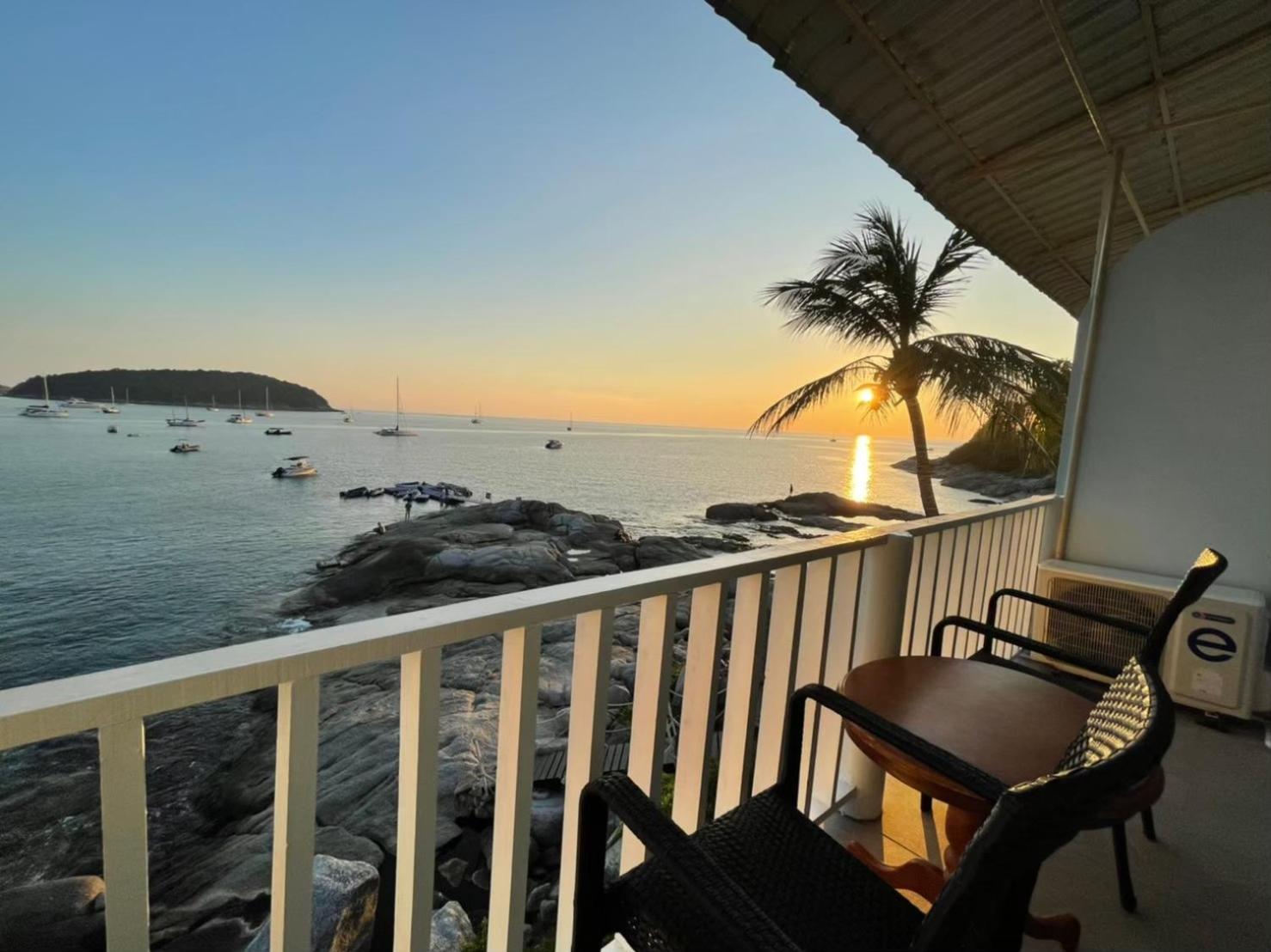 Naiharn On The Rock Phuket Resort 2*