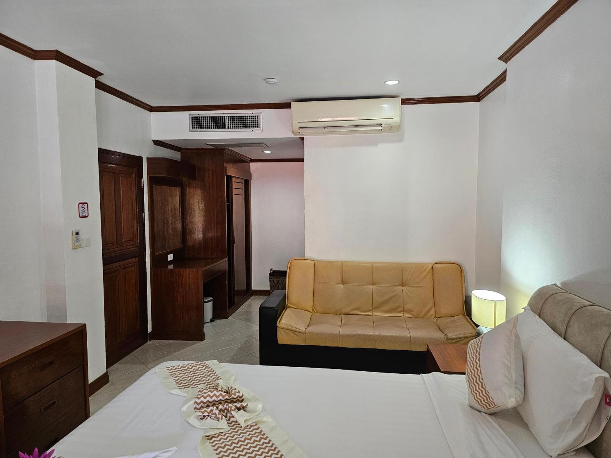 Sai Rougn Patong