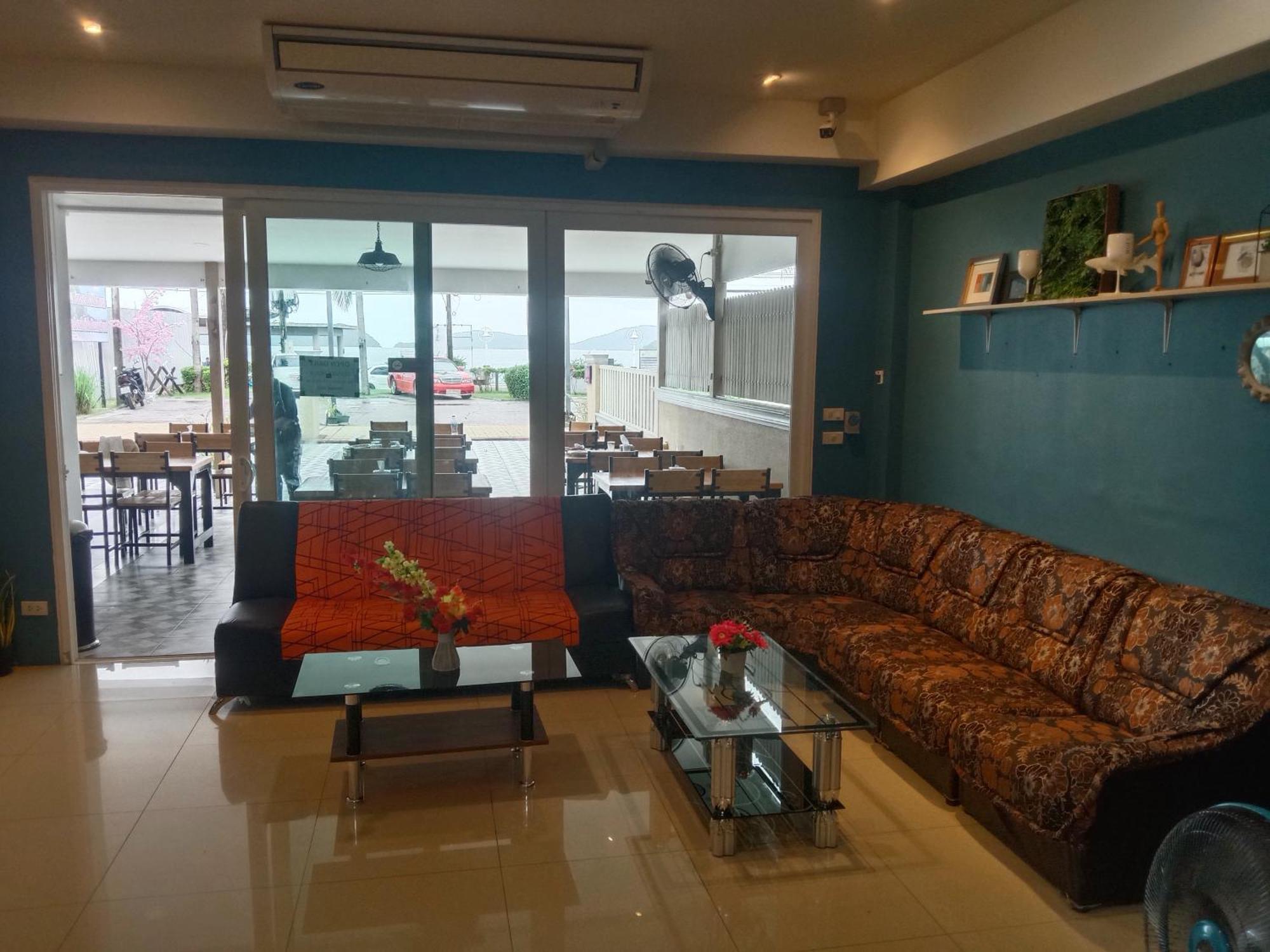Hotel Panwa Side Beachfront
