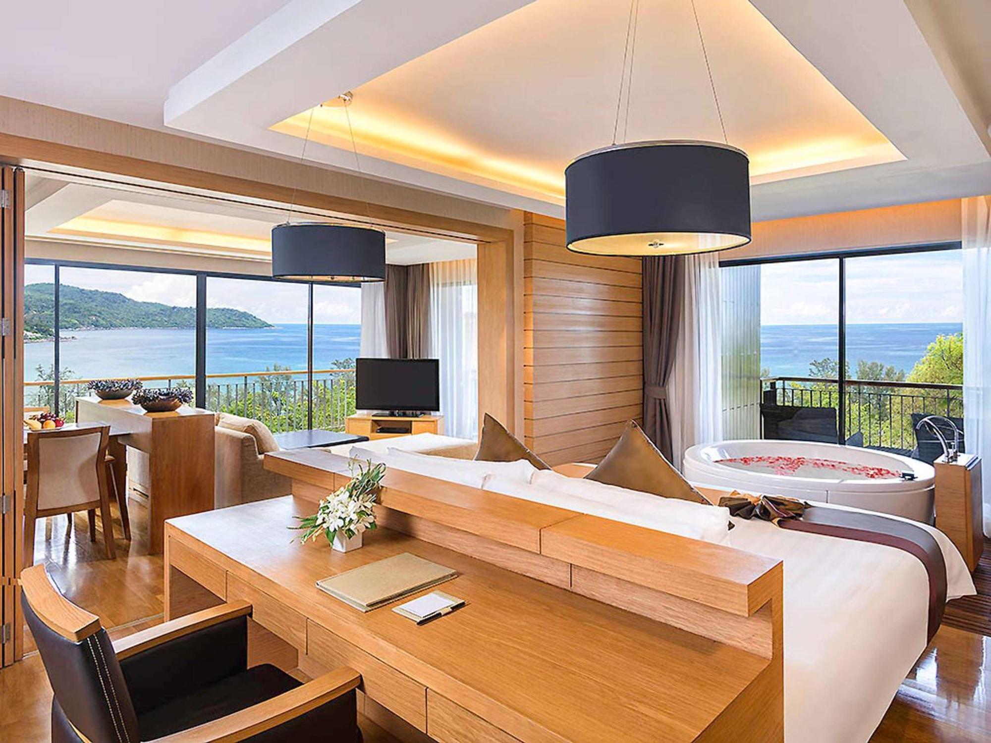 Novotel Phuket Avista And