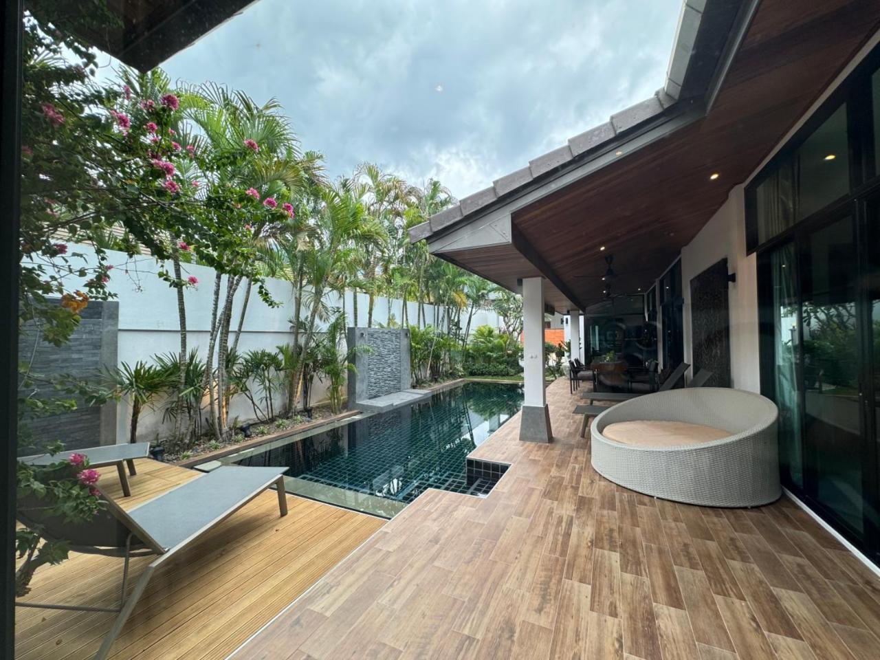 Emotion 1 By G Estate Villa Rawai