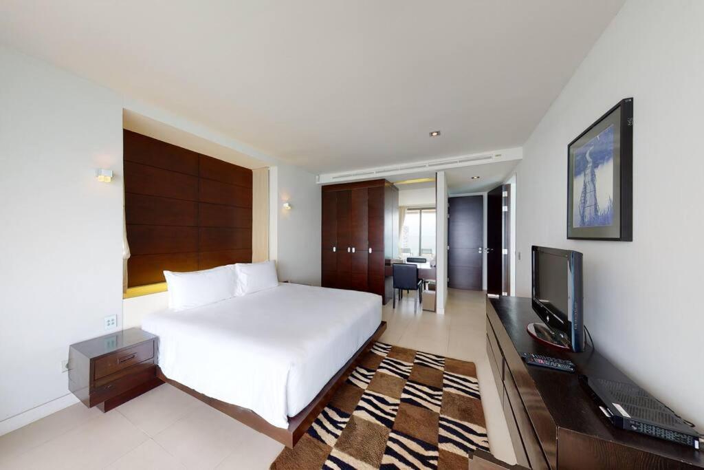 Villa Cape Sienna 4 - A Waterfront Grand Oasis Kamala Beach