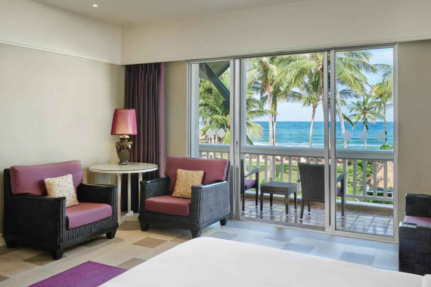 Resort Angsana Laguna Phuket 5*