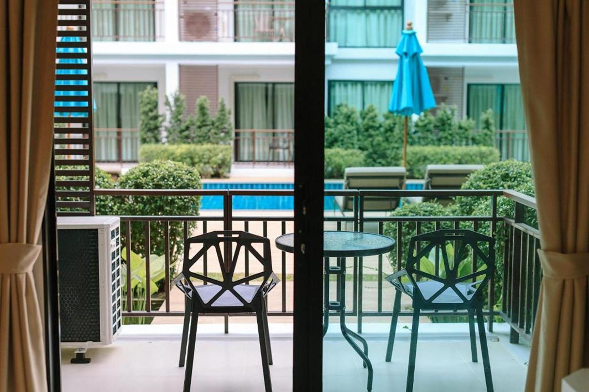 Apartamento The Title Front *