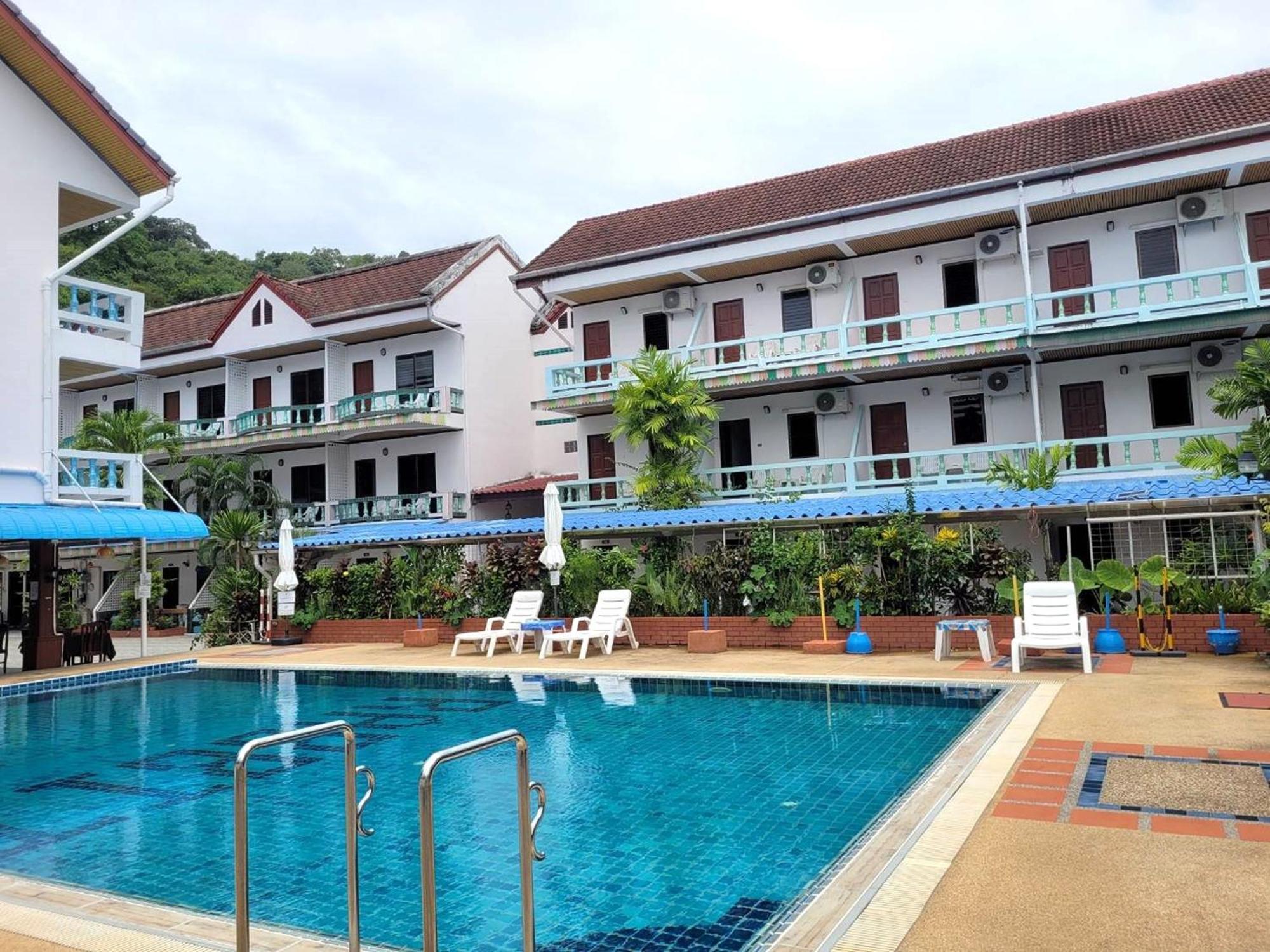 Rabbit Mansion Guest house 2*