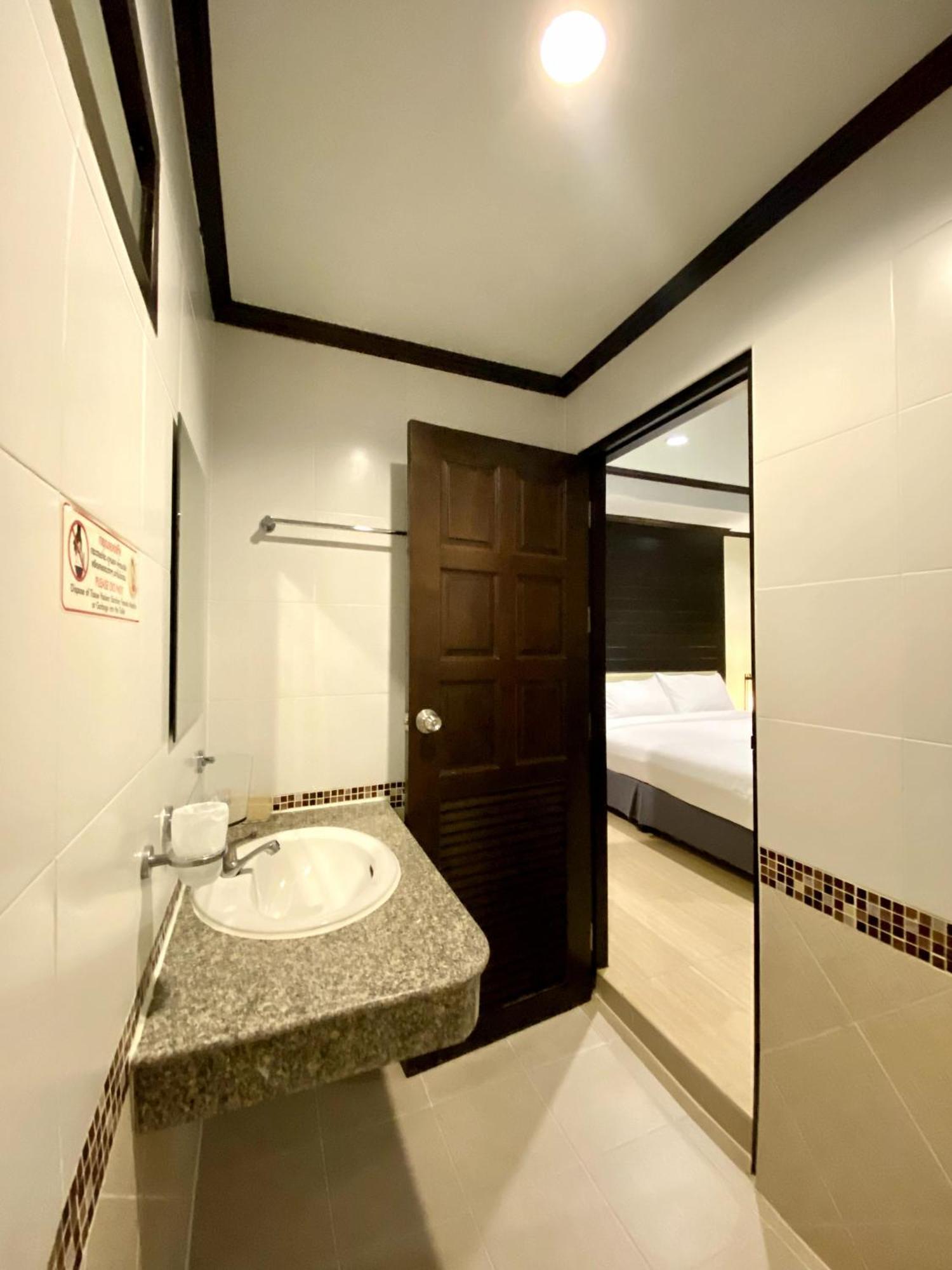 Lucky Guest house 3*