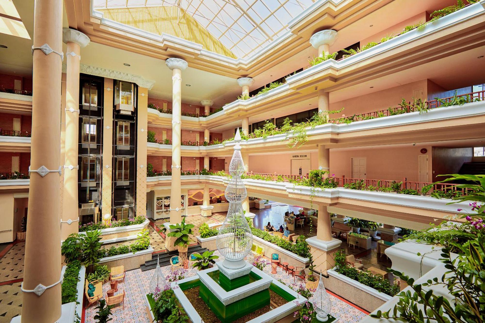 Resort Beyond