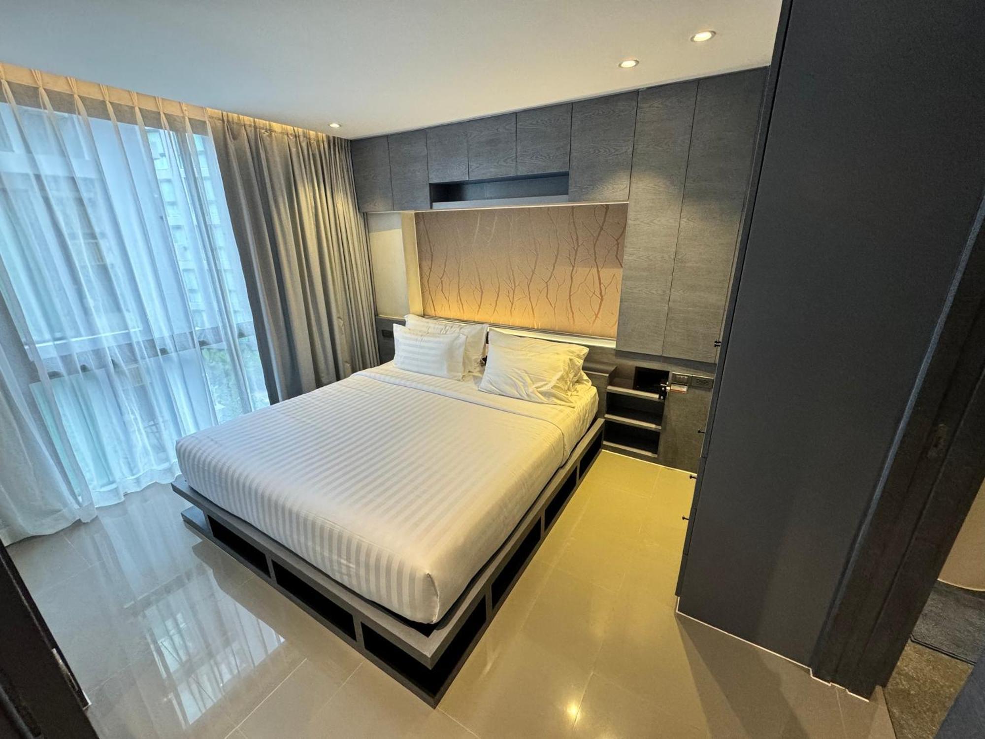 1bdr 2 Pools On The Roof 500m To 3 Bars Kamala Beach
