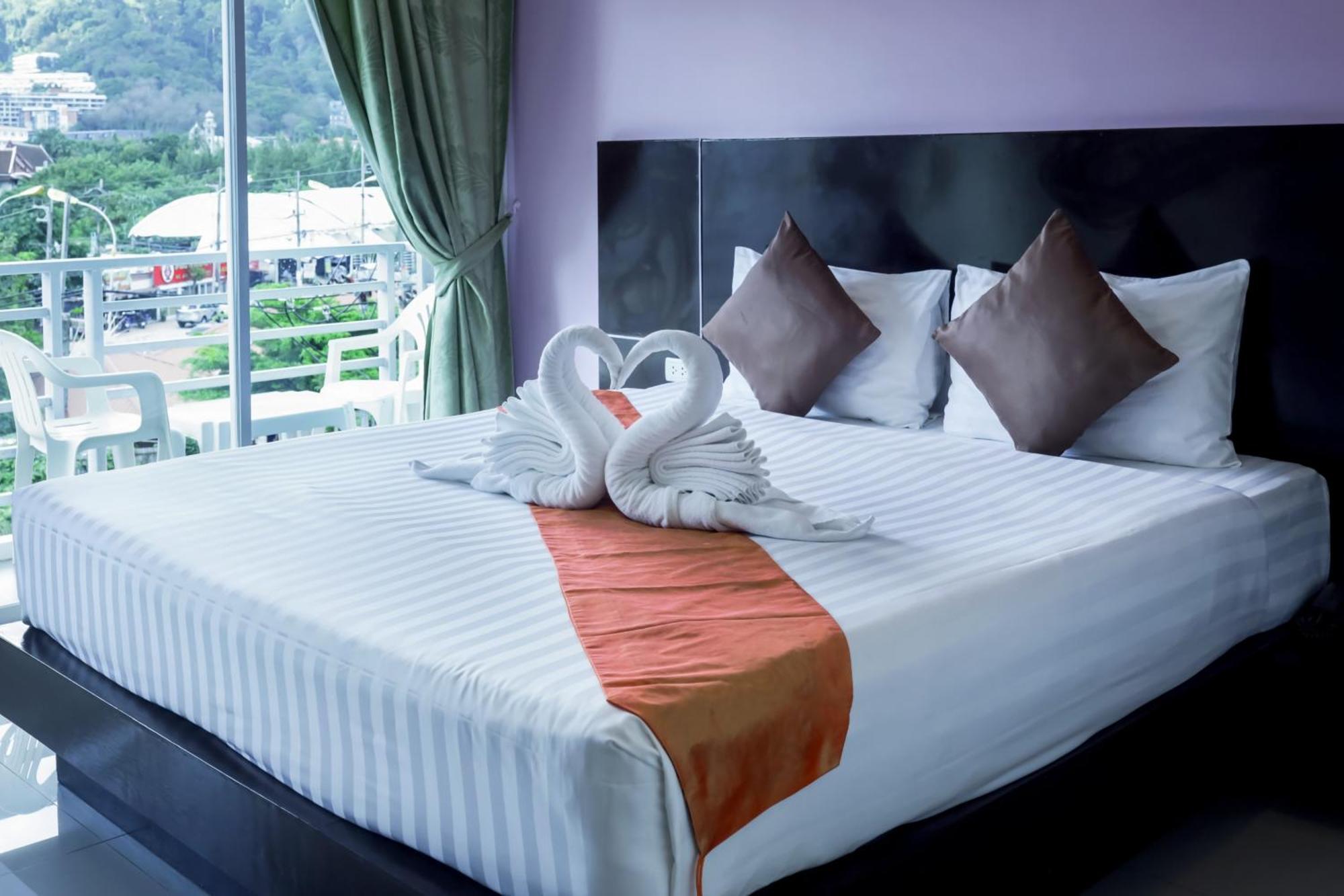 Zephyr Grand Hotel 3*