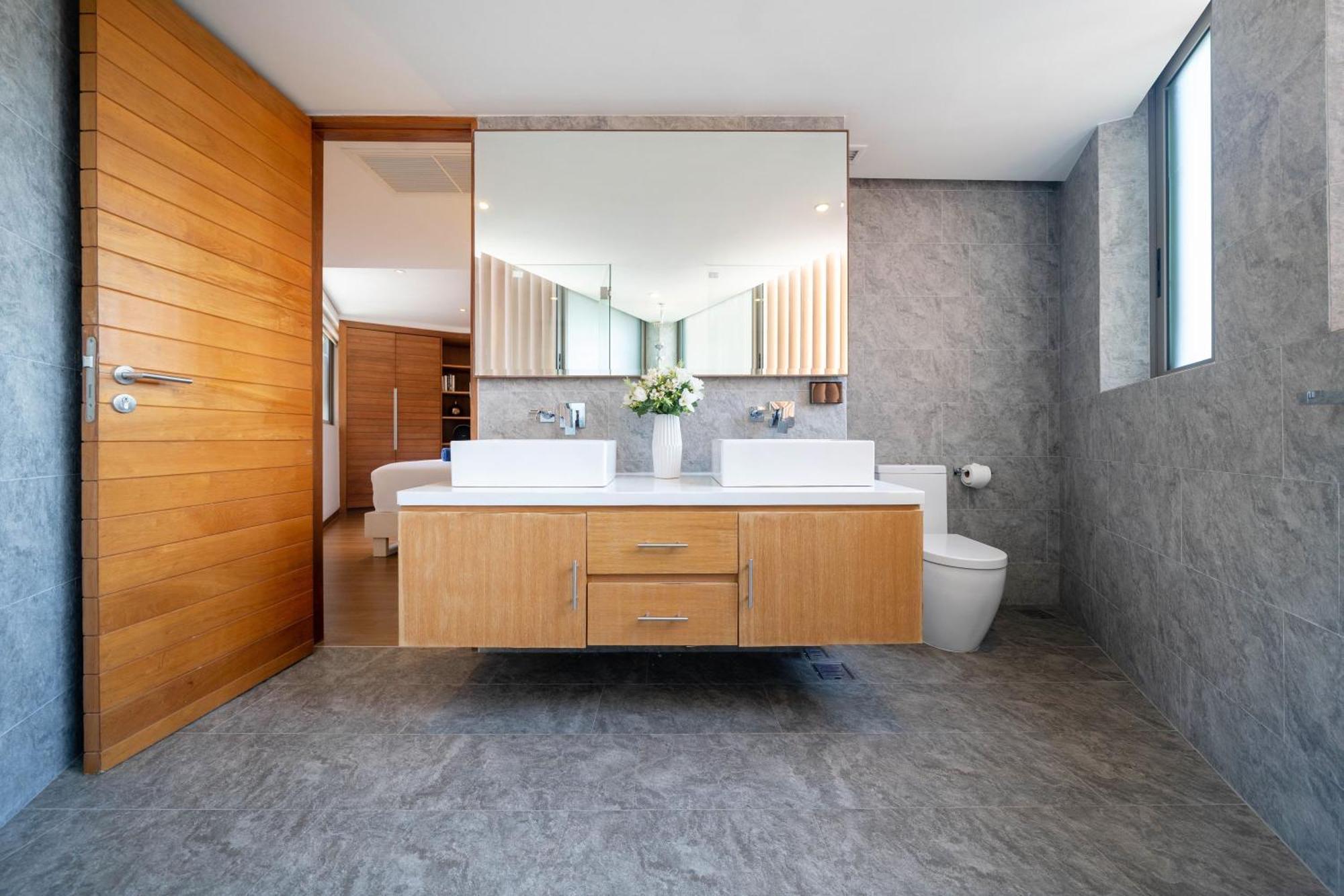 Luxury Ocean View 2br 82 In Bluepoint Residence, Near And Paradise Patong