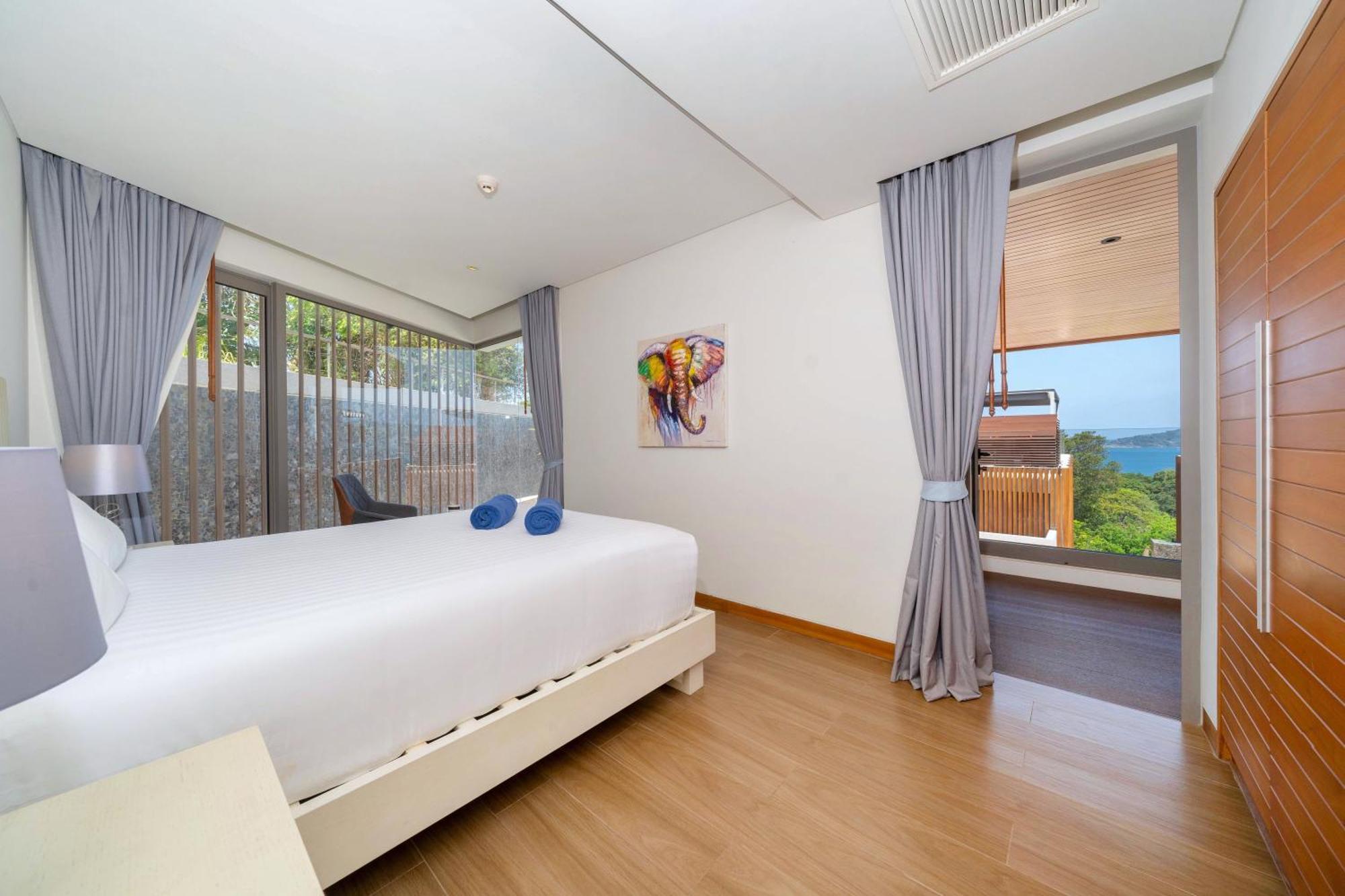 Luxury Ocean View 2br 82 In Bluepoint Residence, Near And Paradise