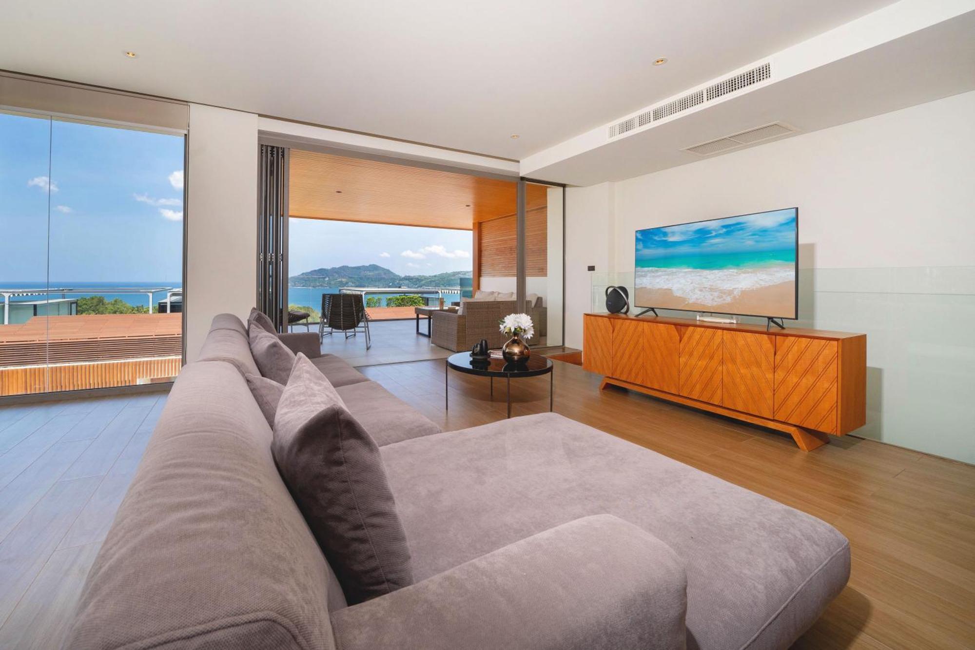 Luxury Ocean View 2br 82 In Bluepoint Residence, Near And Paradise Apartment