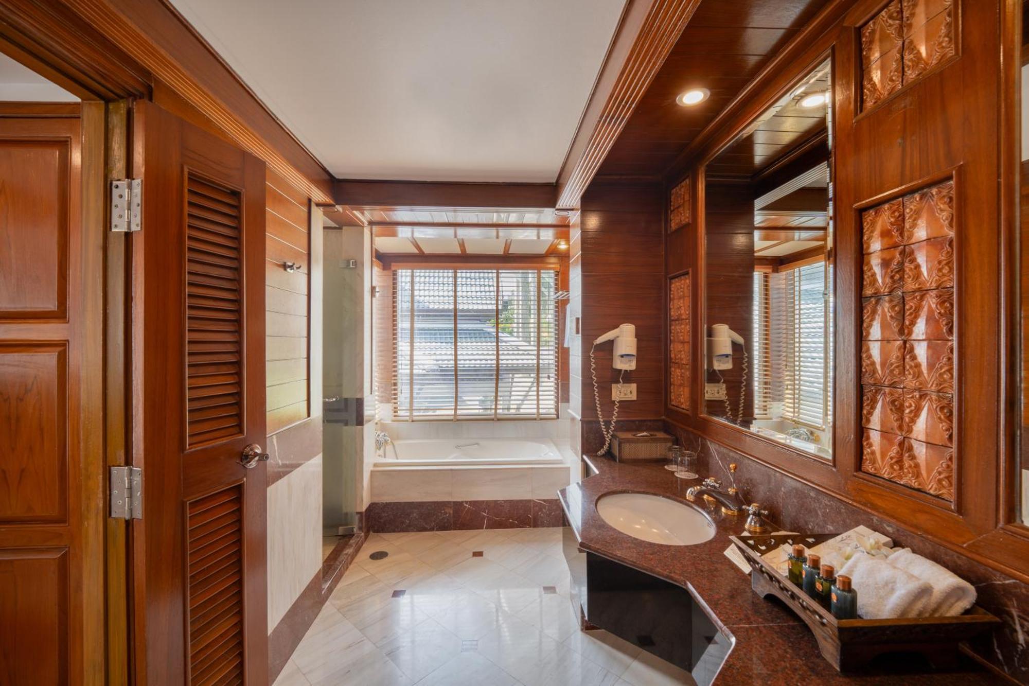 Resort Thavorn Village & Phuket Praia de Kamala