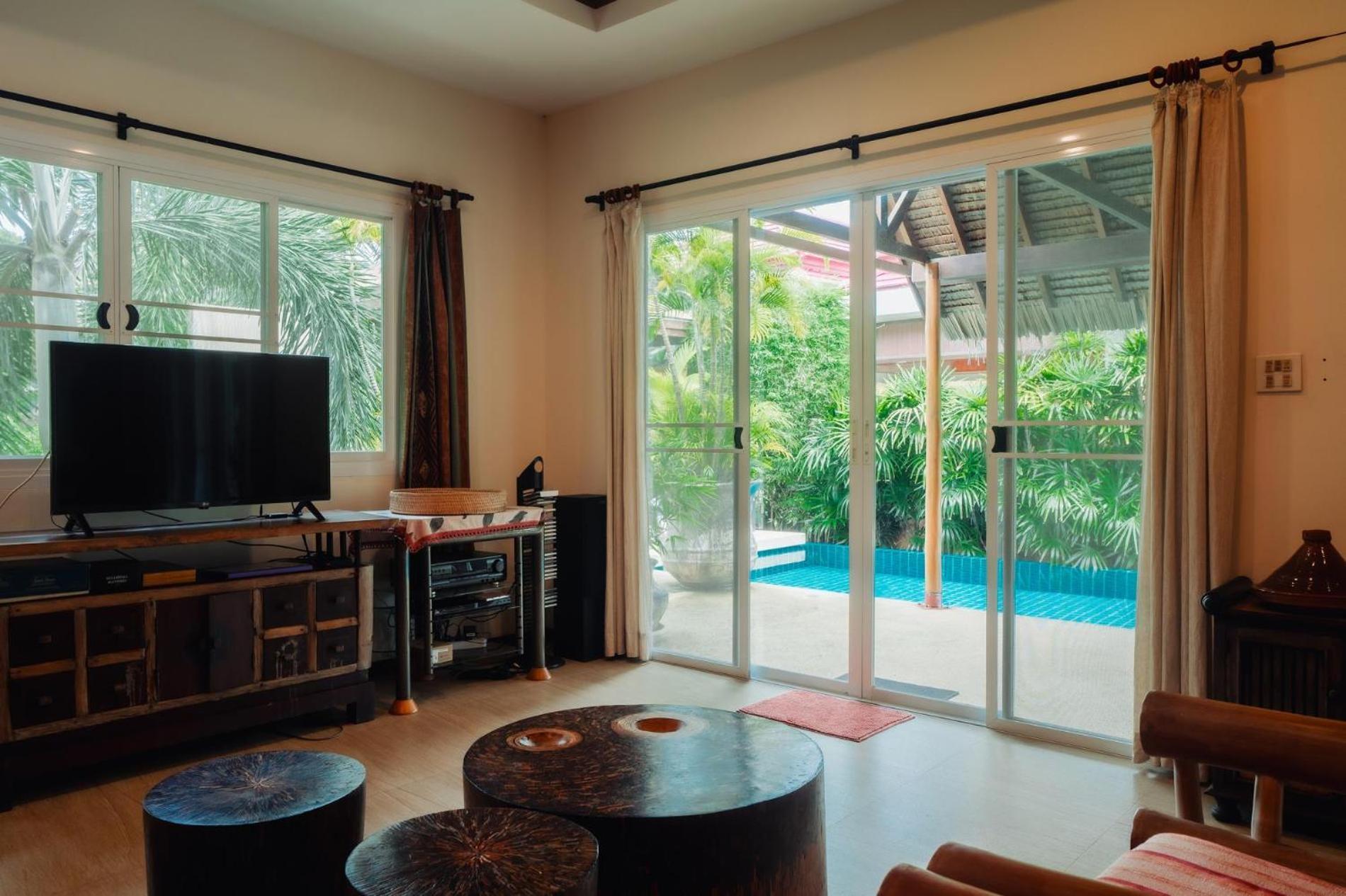 Chaba Pool Villa Nai Harn