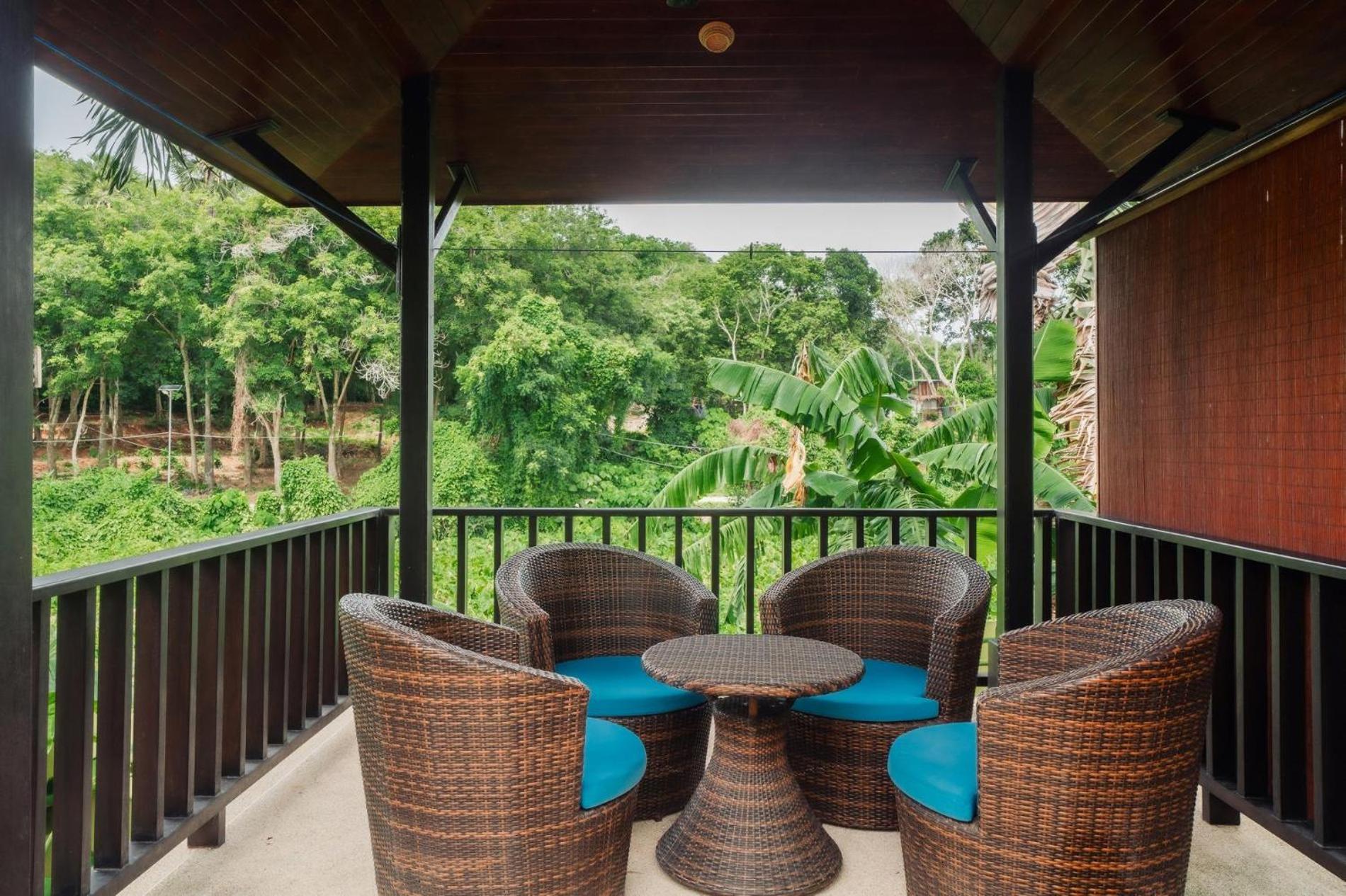 Chaba Pool Villa *