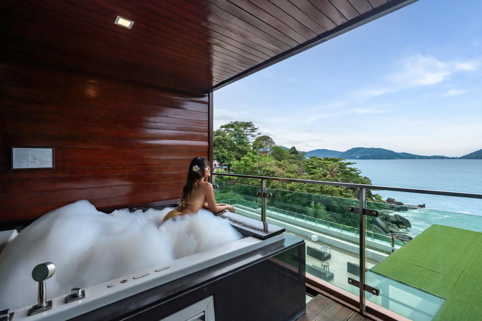 Resort Zenmaya Oceanfront Phuket, Trademark Collection By Wyndham 5*