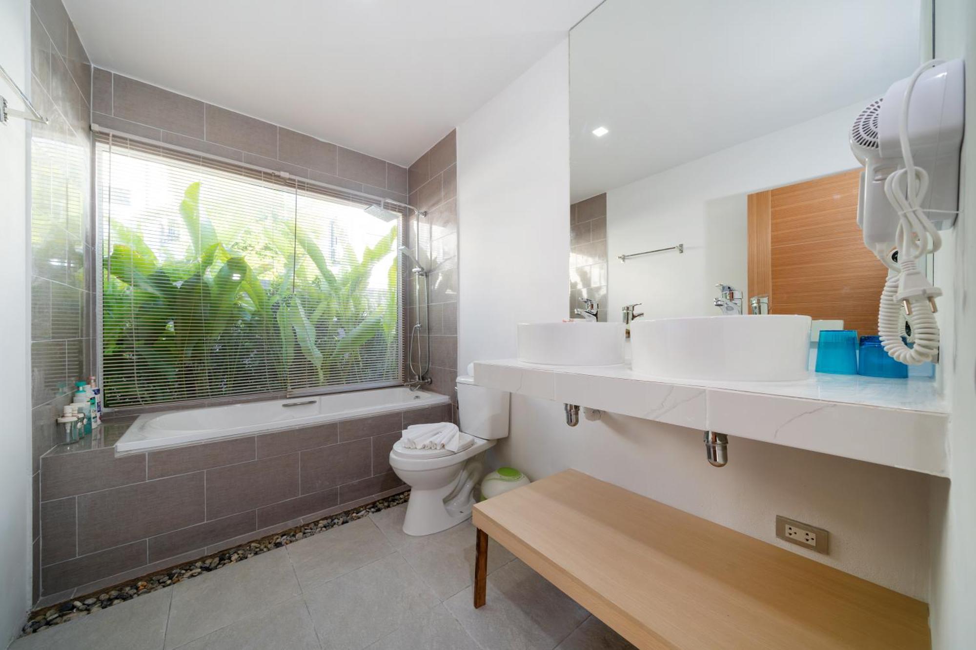 Andaman Time Beachside Pool Guest house