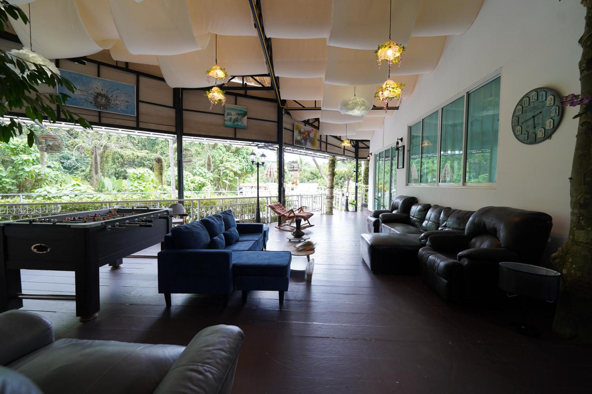 Tropical Oasis Aoyon House Holiday home