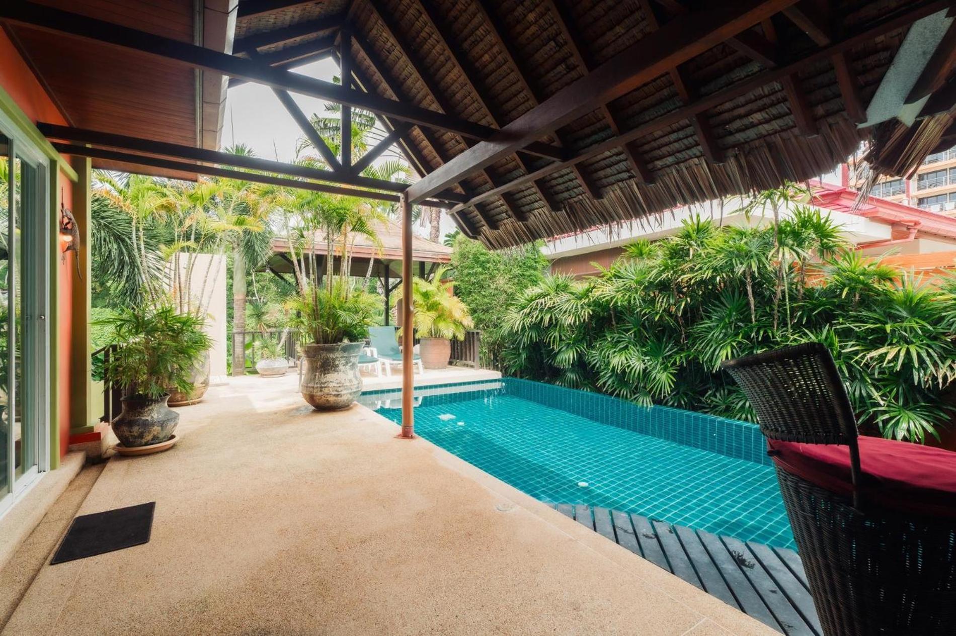 Chaba Pool Nai Harn