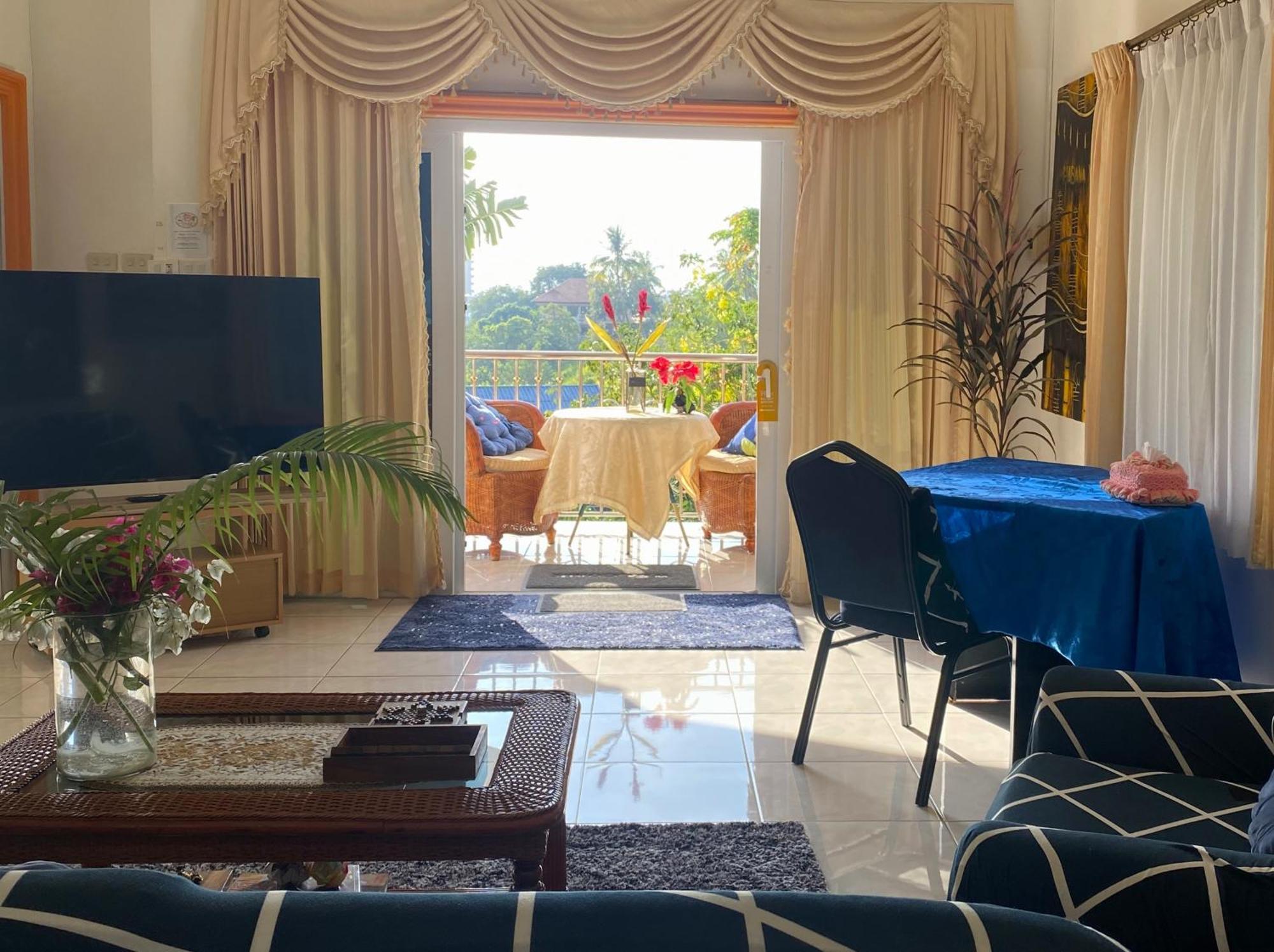 Oasis 3, 4, Or 5 Bedroom Villa *