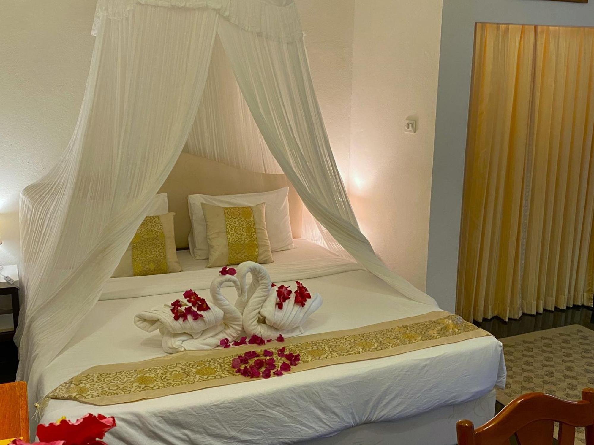Villa Oasis 3, 4, Or 5 Bedroom Karon
