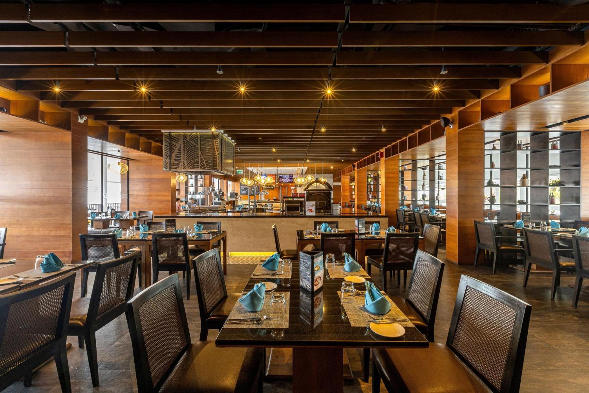 Le Meridien Phuket Resort 5*