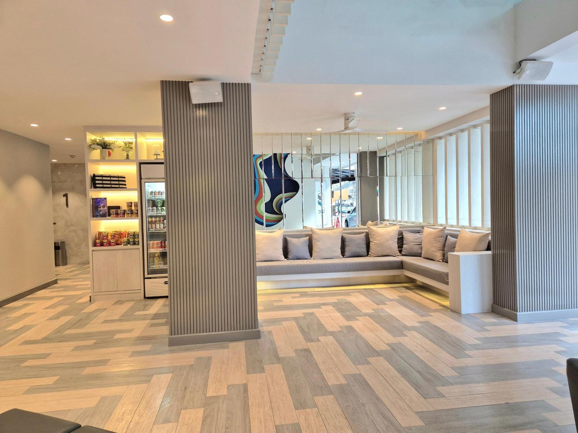 The Bloc Phuket - Sha Extra Hotel