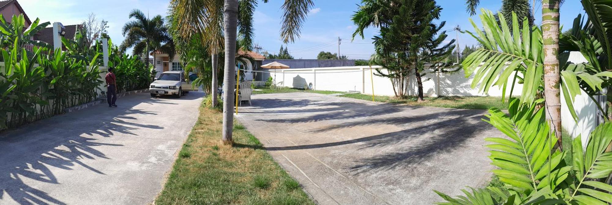 3br Near Laguna Villa *