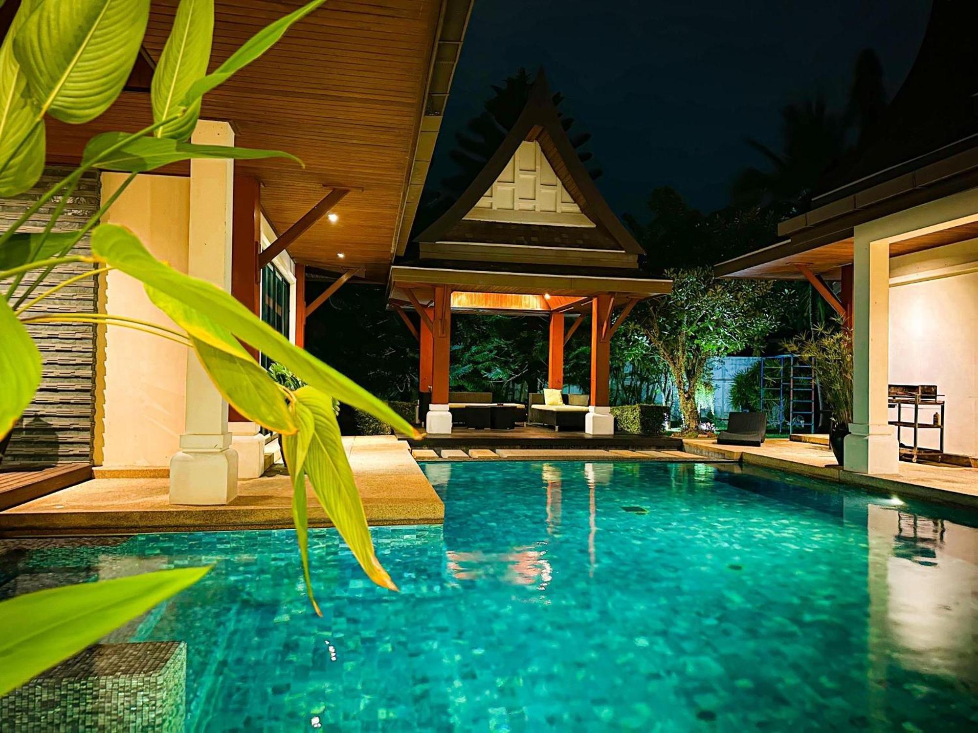 Champagne Pool Villa Rawai