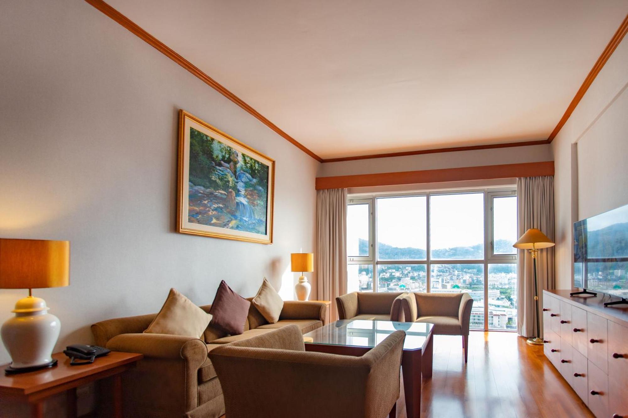 The Royal Paradise & - Sha Extra Hotel Patong
