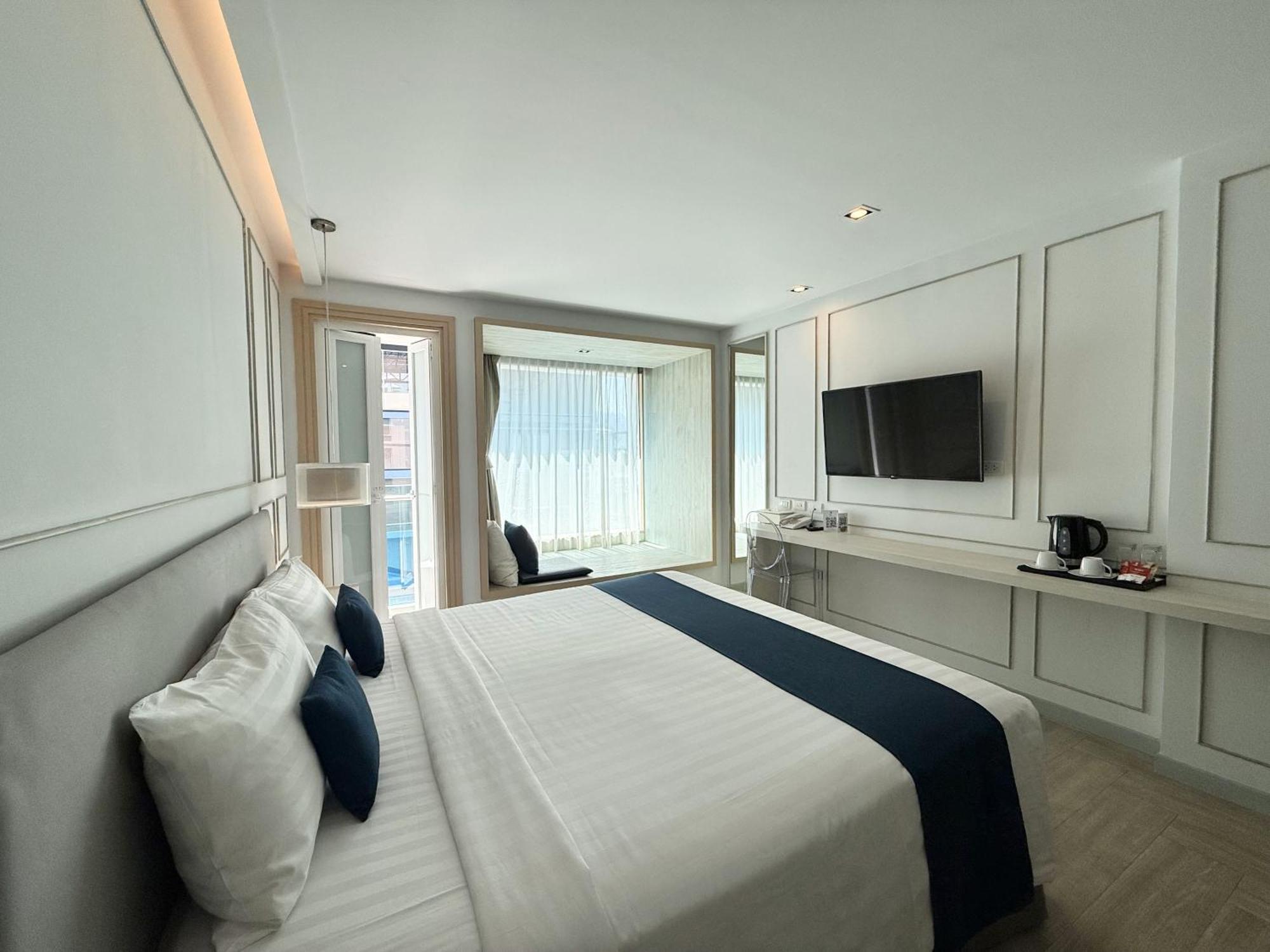 The Bloc Phuket - Sha Extra Hotel 4*