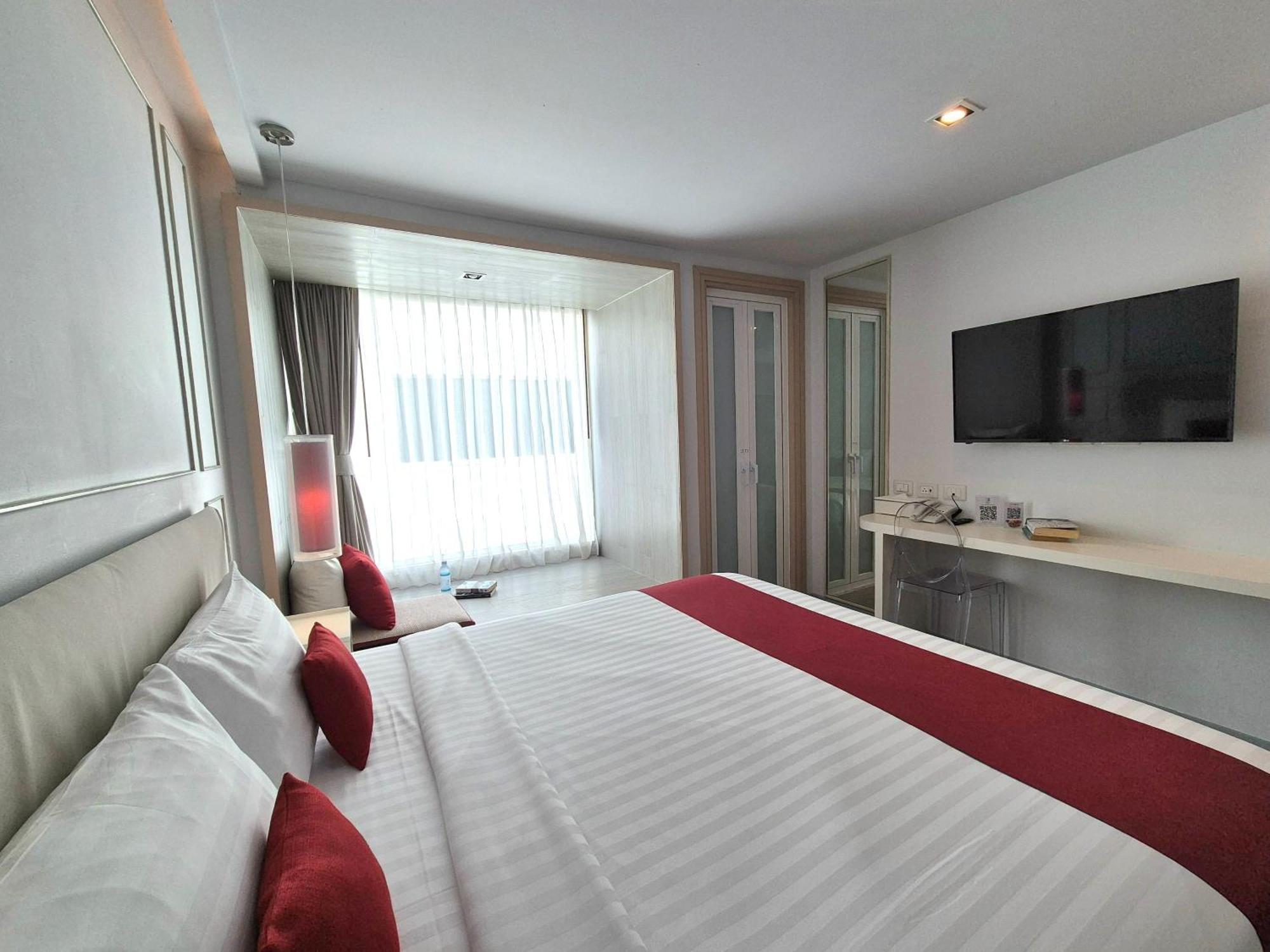 Hotel The Bloc Phuket - Sha Extra Patong