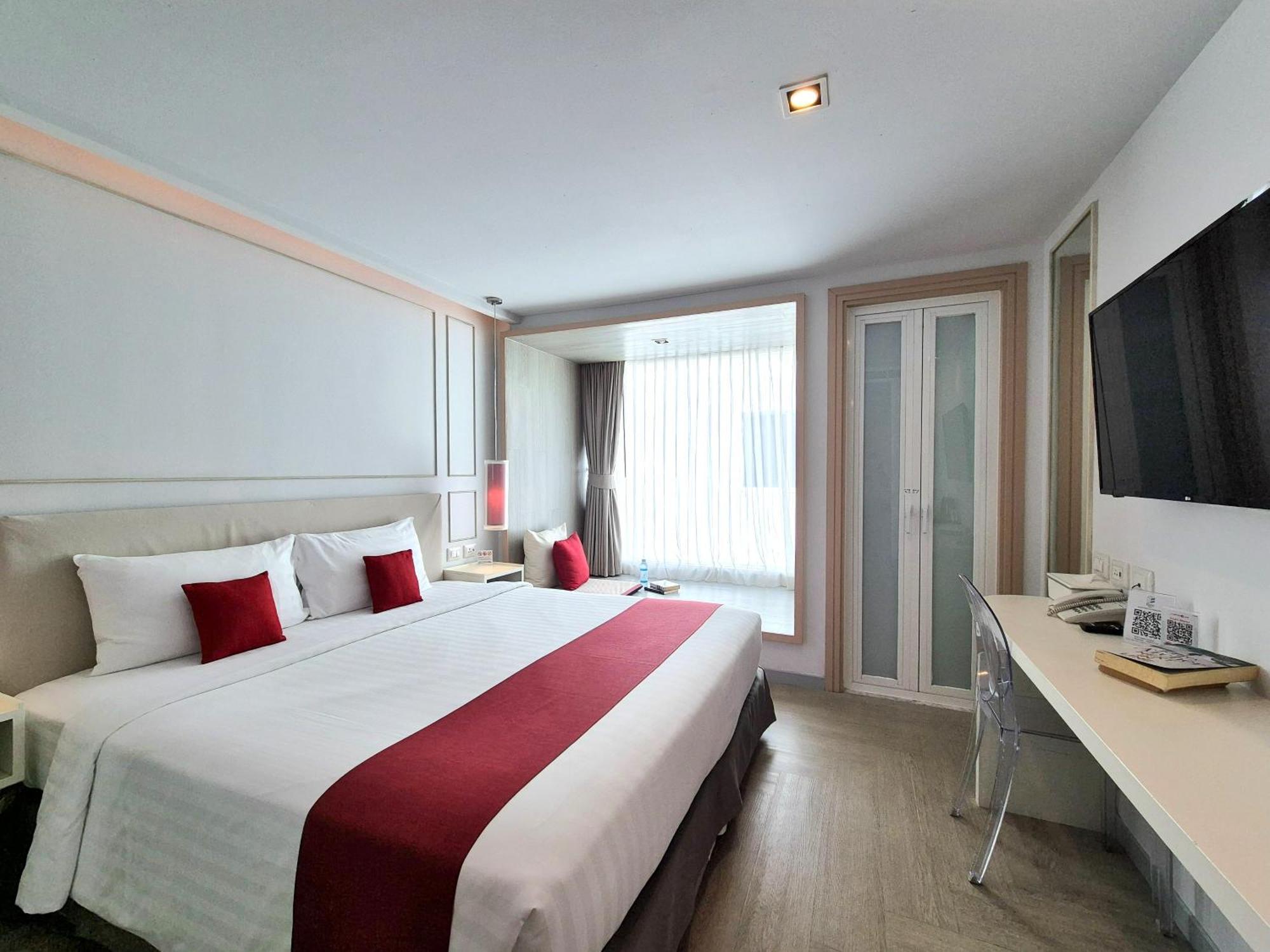 The Bloc Phuket - Sha Extra Hotel 4*