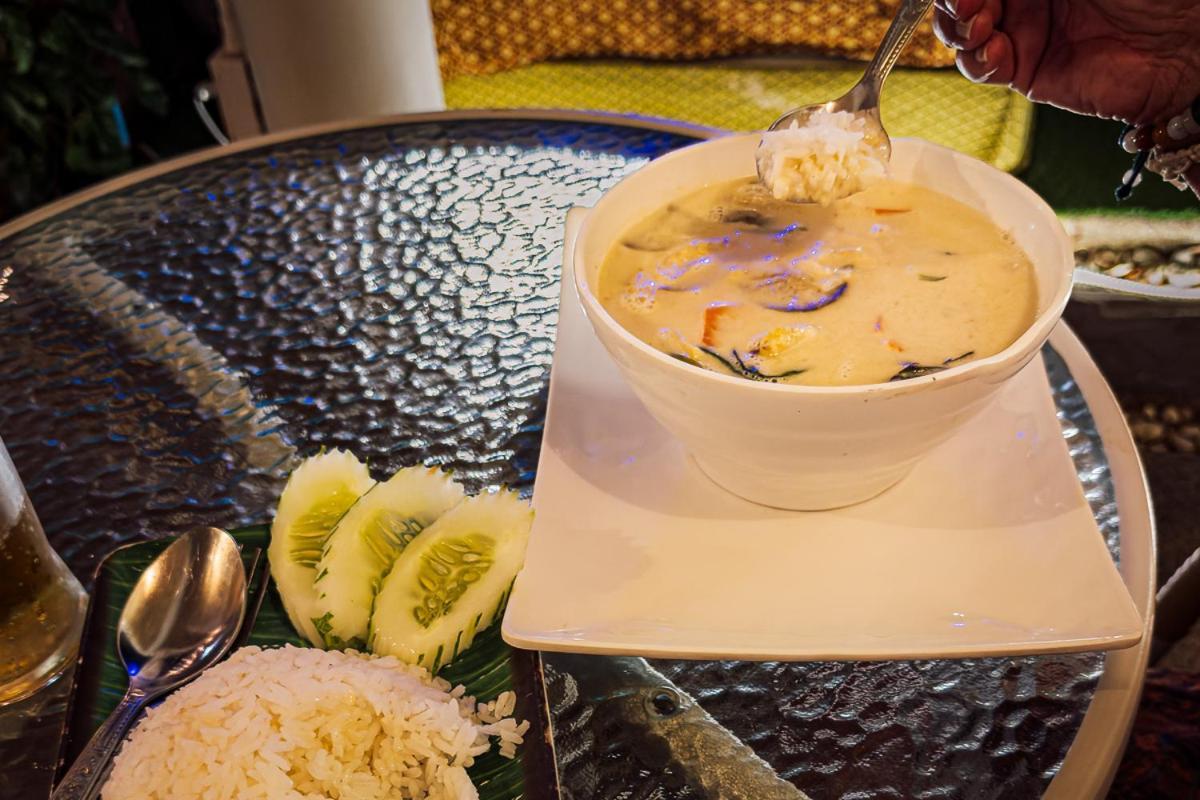 Bed & Breakfast Passion Nai Harn