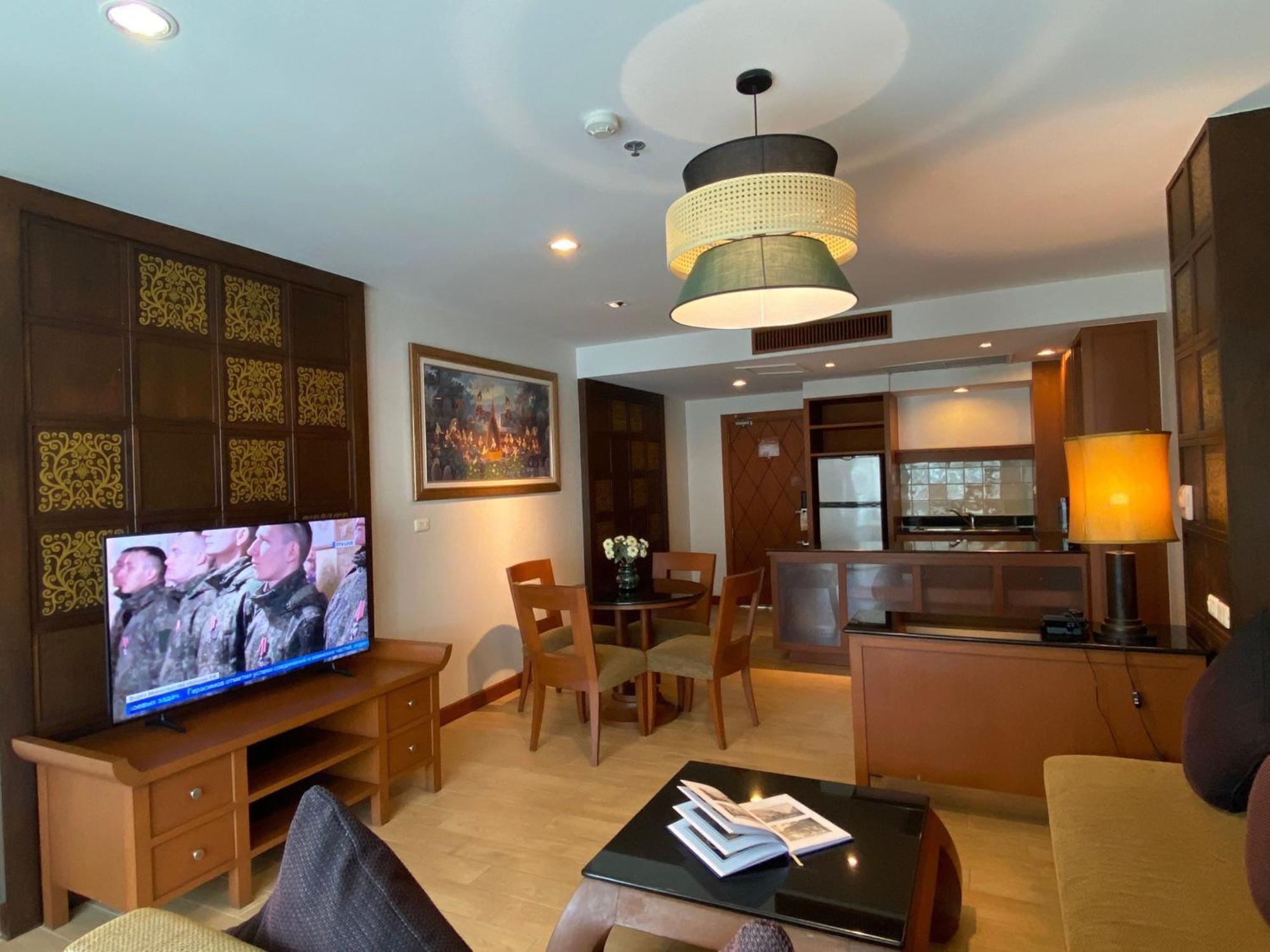 The Royal Paradise & - Sha Extra Hotel Patong