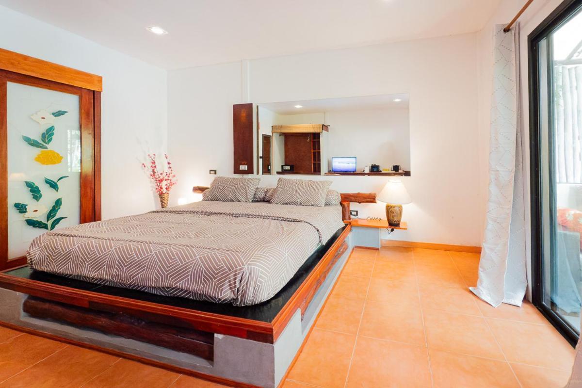 Bed & Breakfast Passion Nai Harn