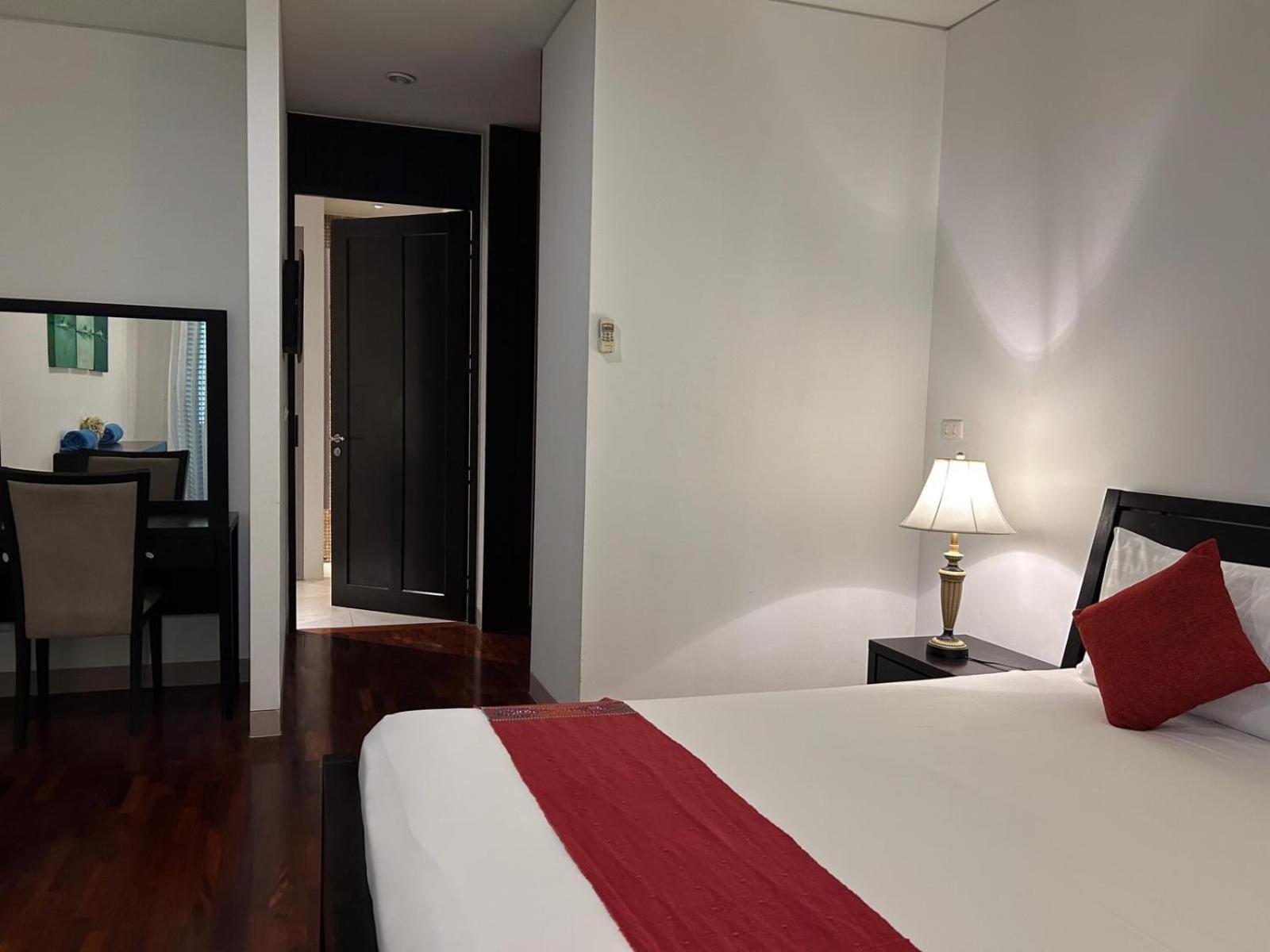 Gardens Luxury 8b At Noi * Kata Beach (Phuket)