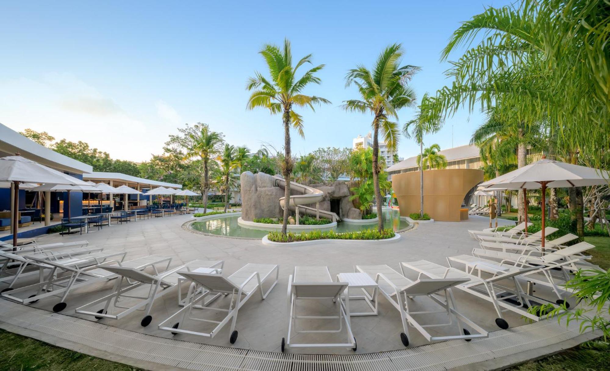 Hotel Centara Phuket - Sha Extra 4*