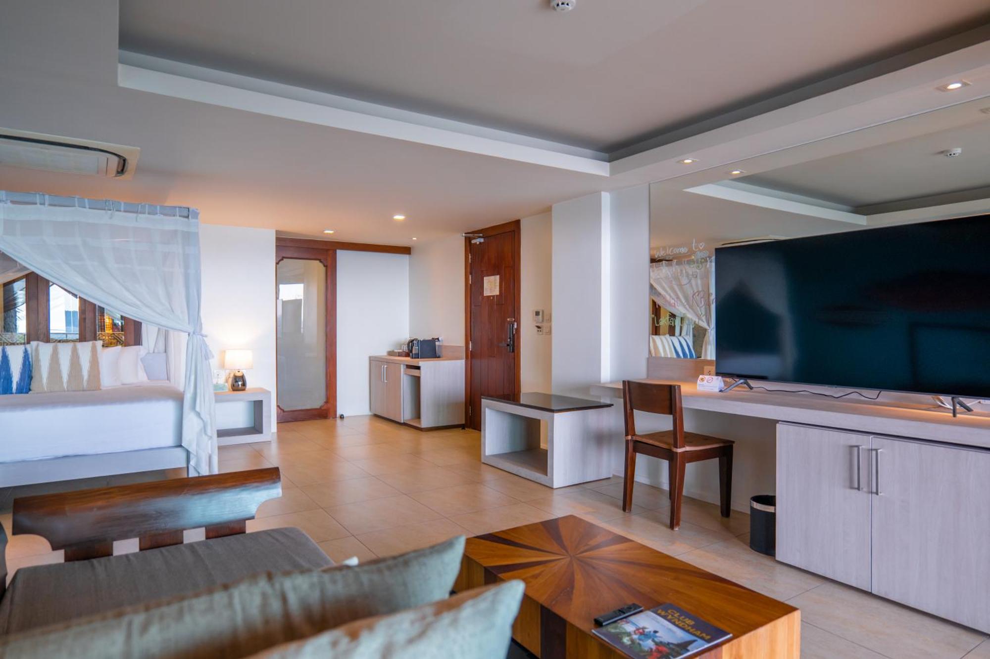 Zenmaya Oceanfront Phuket, Trademark Collection By Wyndham Patong