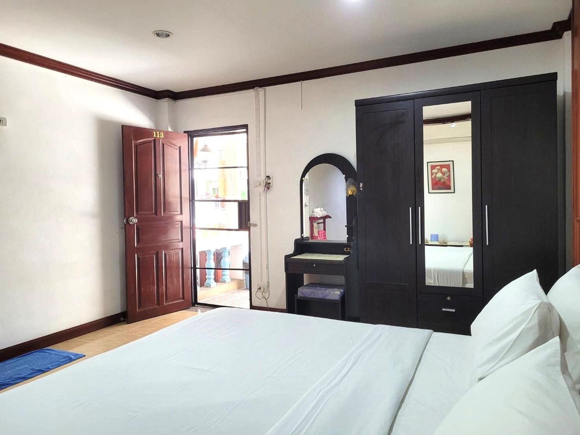 Guest house Rabbit Mansion Patong