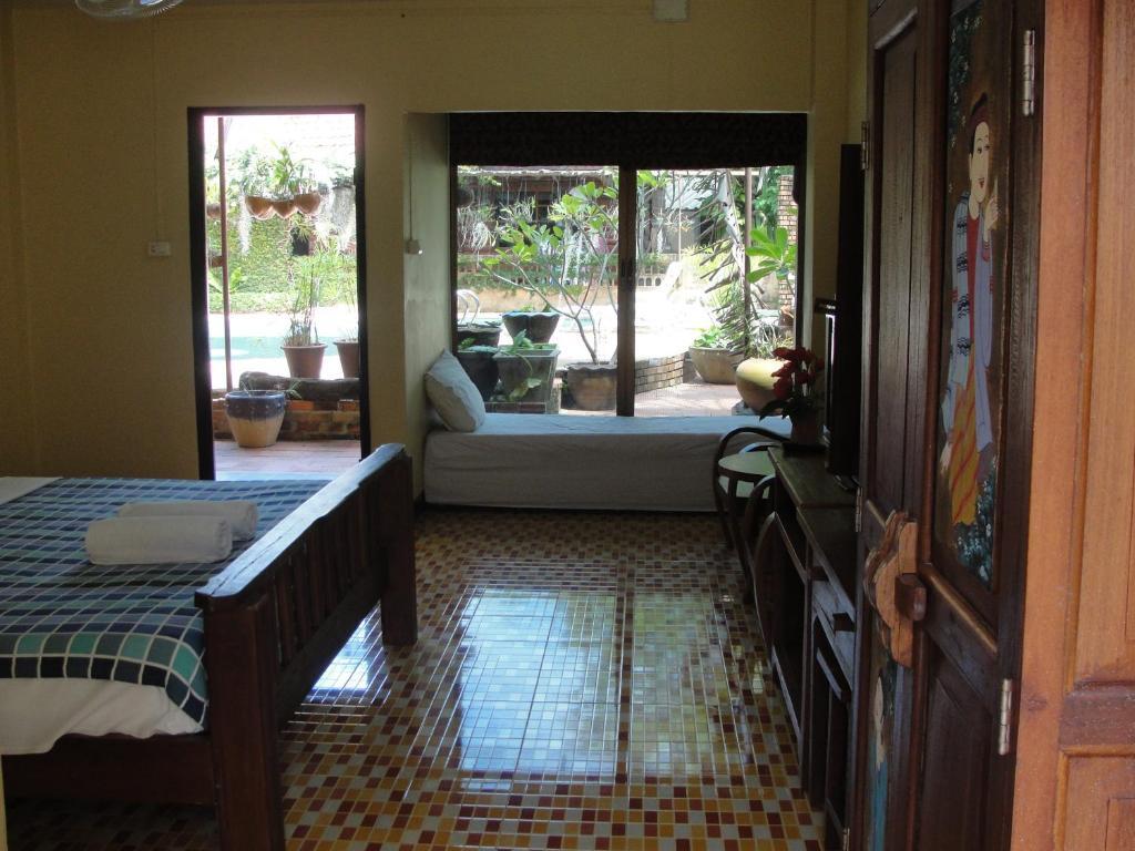 Baan Kasemsuk Apartment *