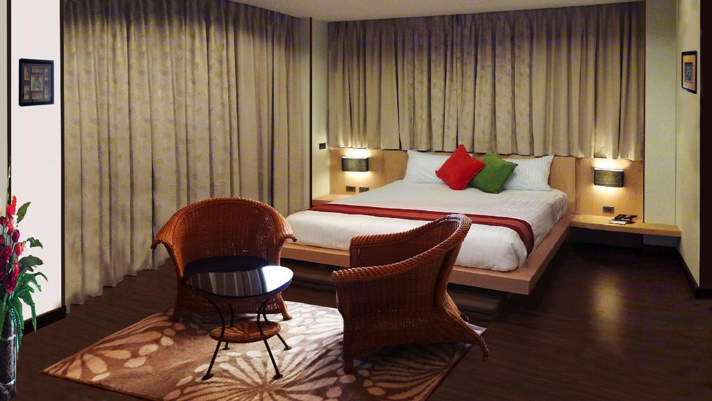 Karon Suite Apartment Apartamento Karon
