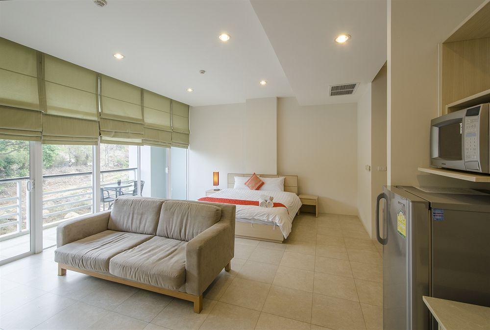 Karon Hill Residence Hotel 3*