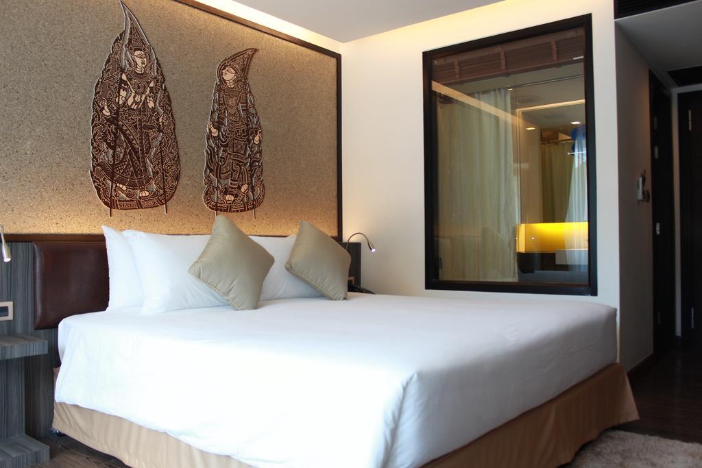 The By Glitter House Kata Beach (Phuket)