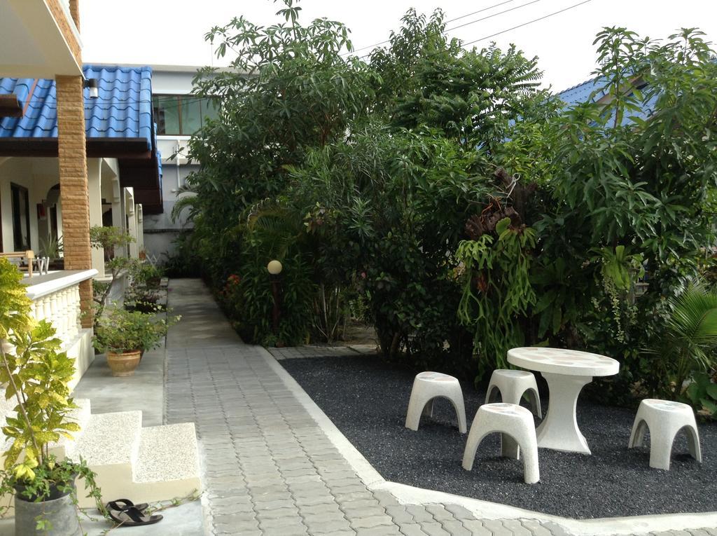 Casa de hóspedes Wattana Nai Yang