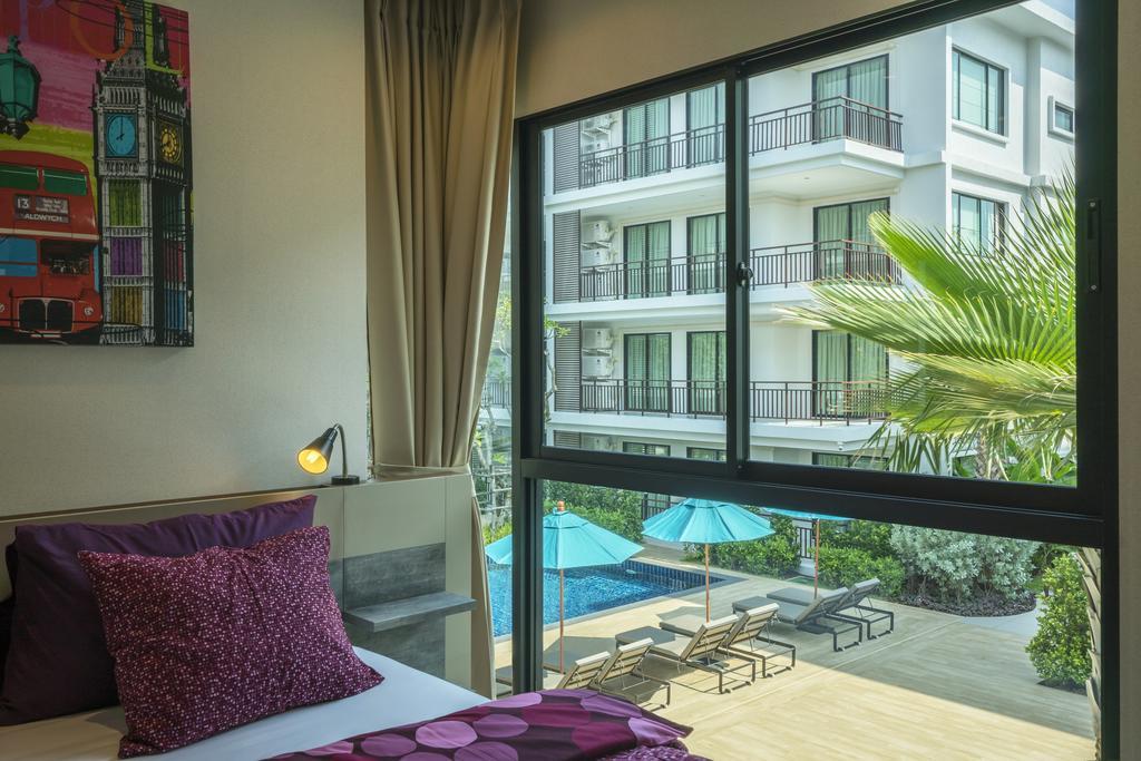 Apartment In The Title *