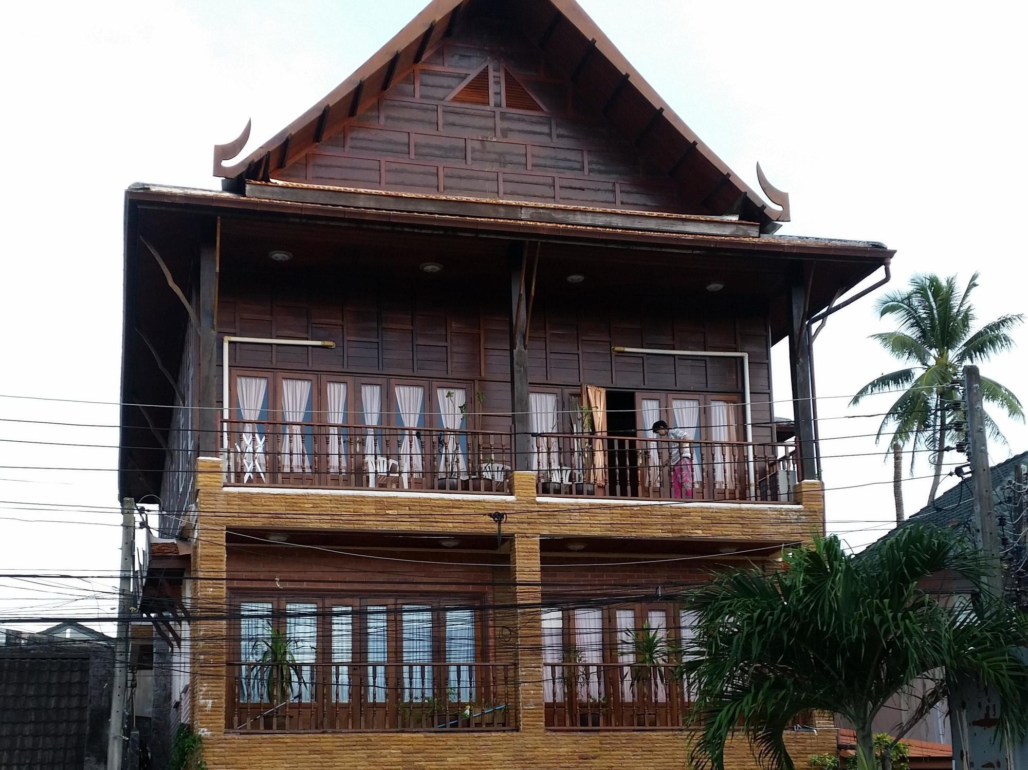 Beau And Blonde House