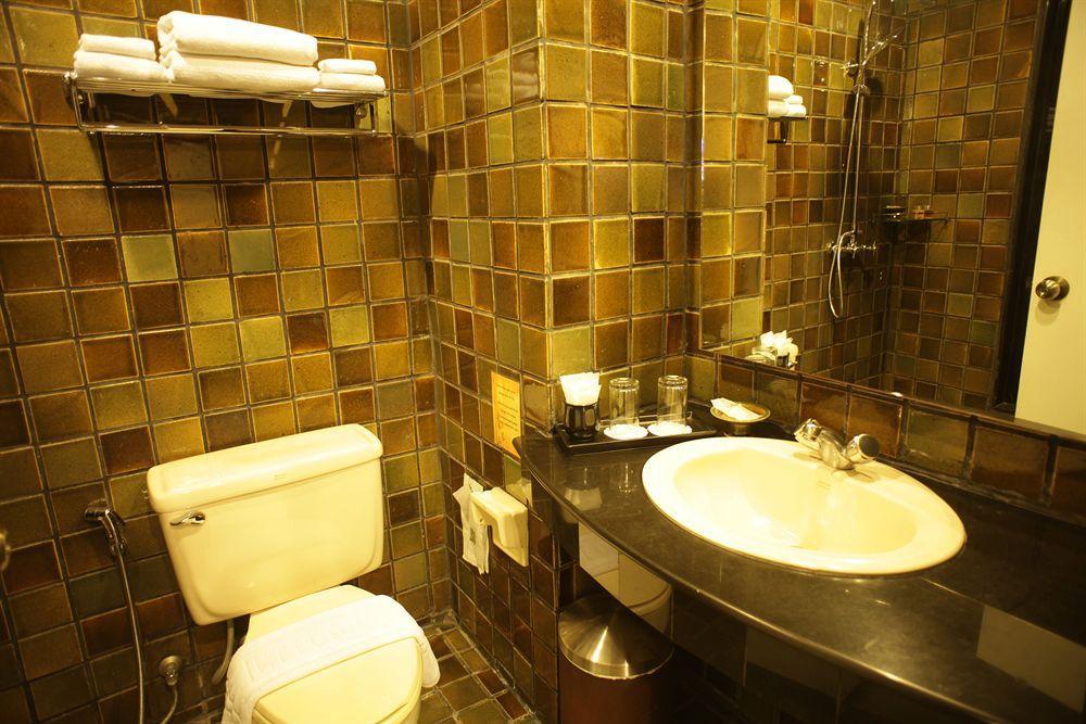 Bamboo House Phuket Hotel Karon